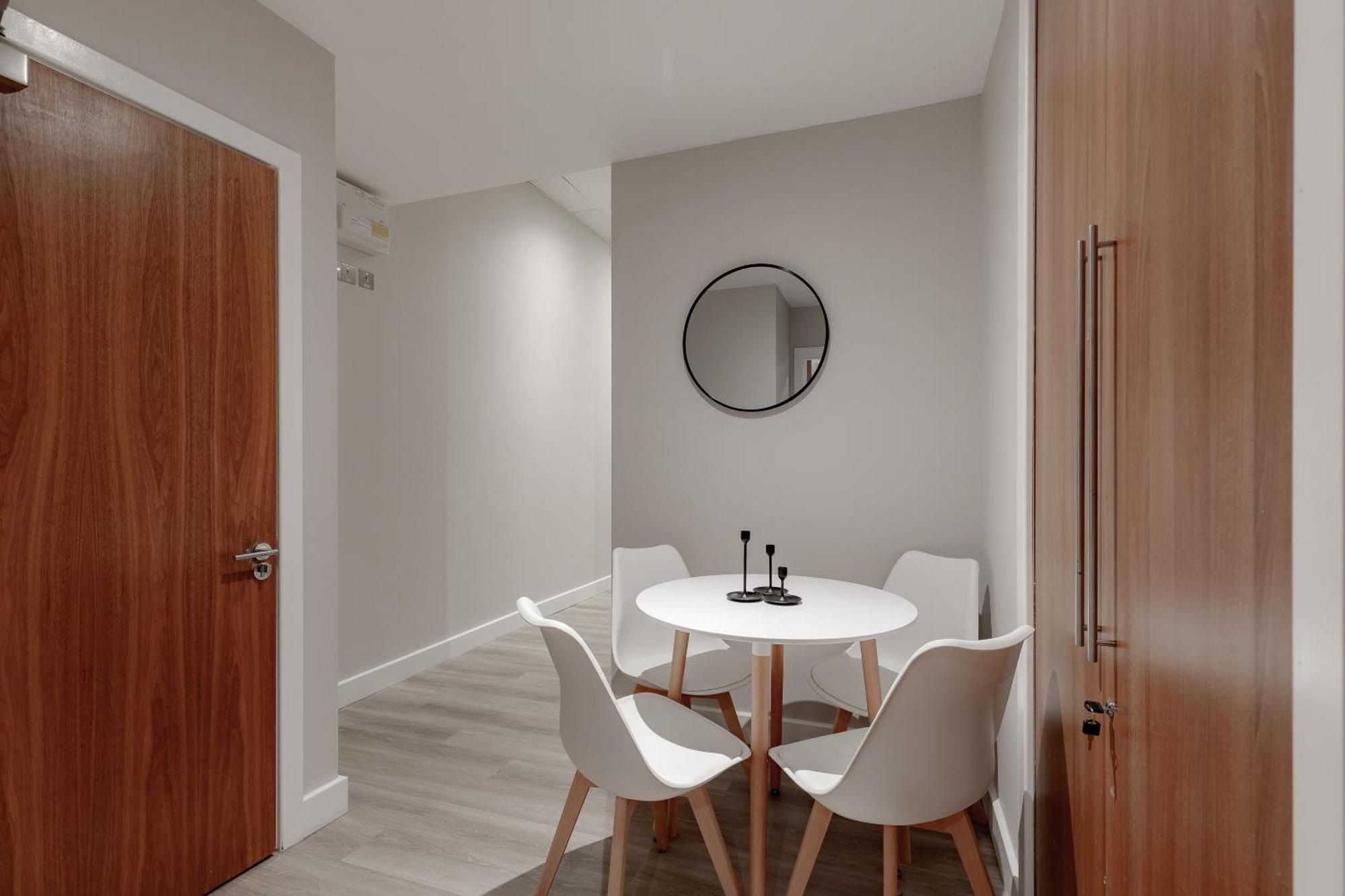 Apartment Hyde Park