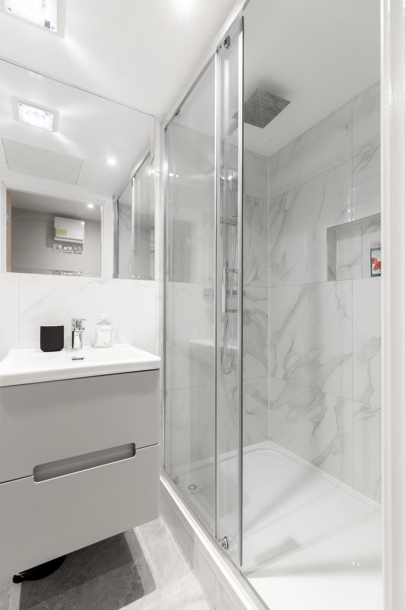 Hyde Park Apartment London