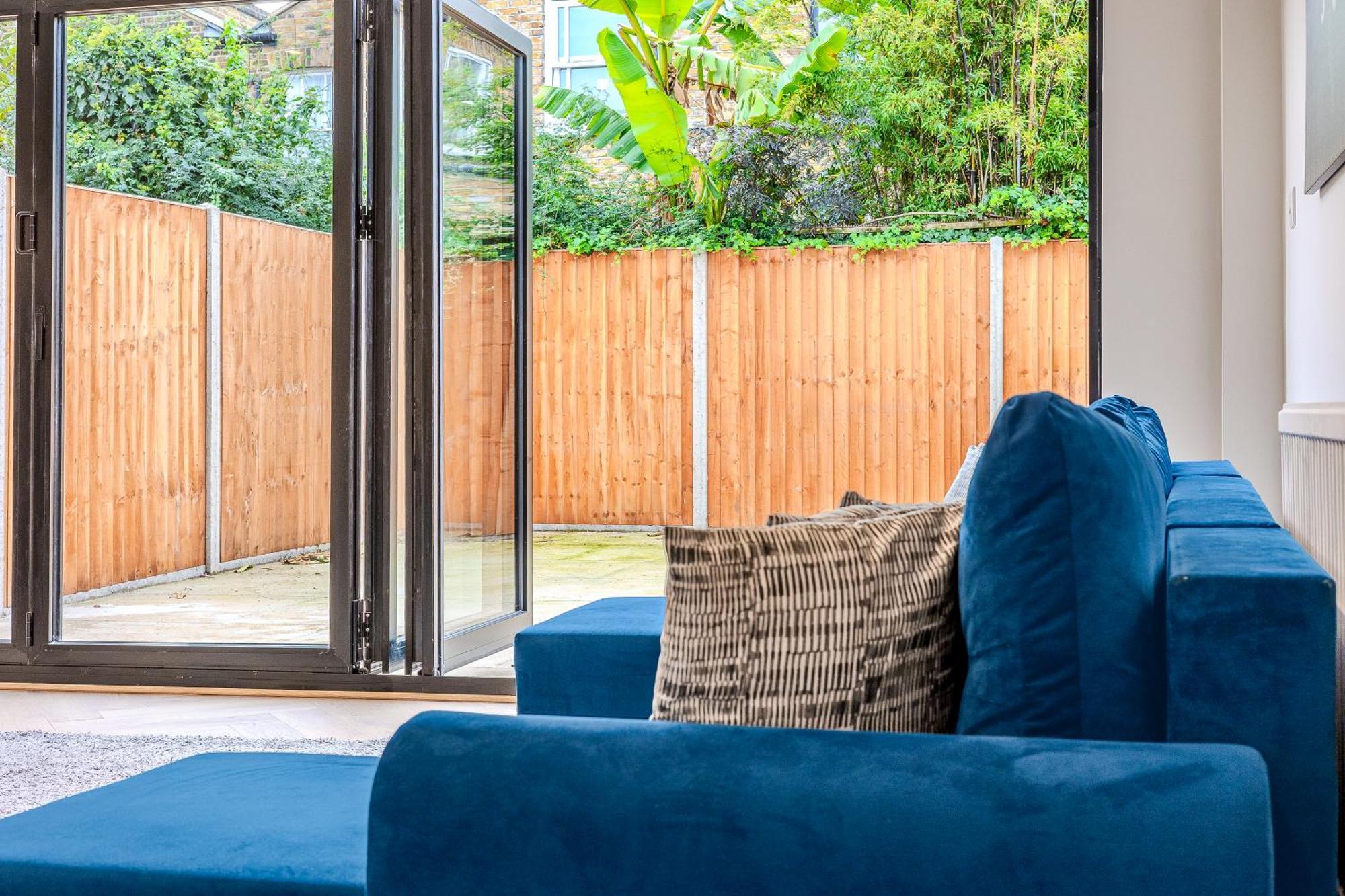 Battersea Spacious Perfect For Family And Groups With Free Parking Sleep 8 Casa de férias Londres