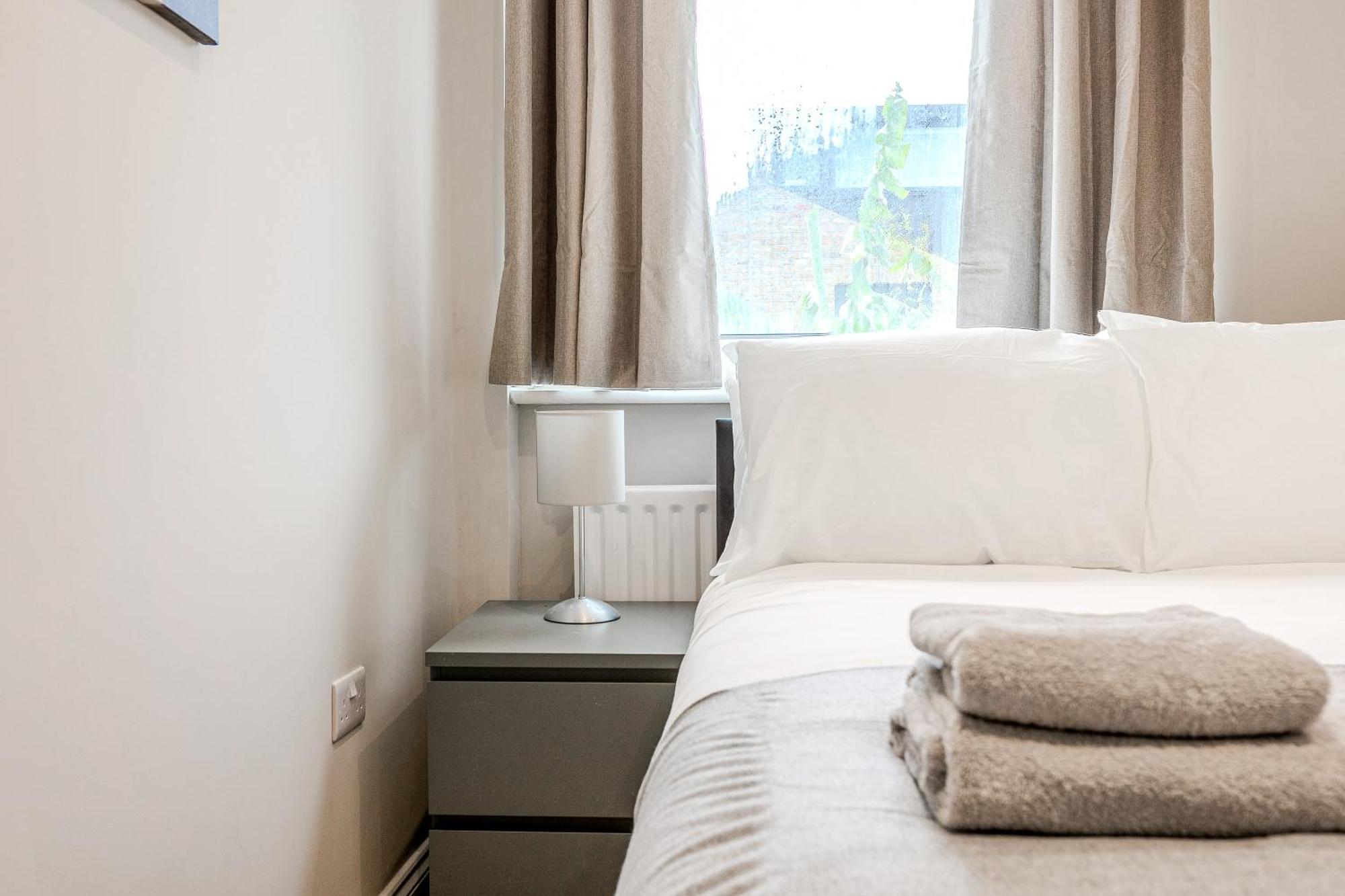 Battersea Spacious Perfect For Family And Groups With Free Parking Sleep 8 Casa de férias