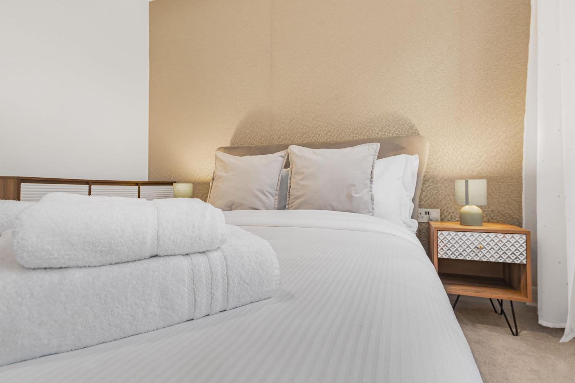 Stylish Modern By Livestay Short Lets & Serviced Nw6 Apartment London