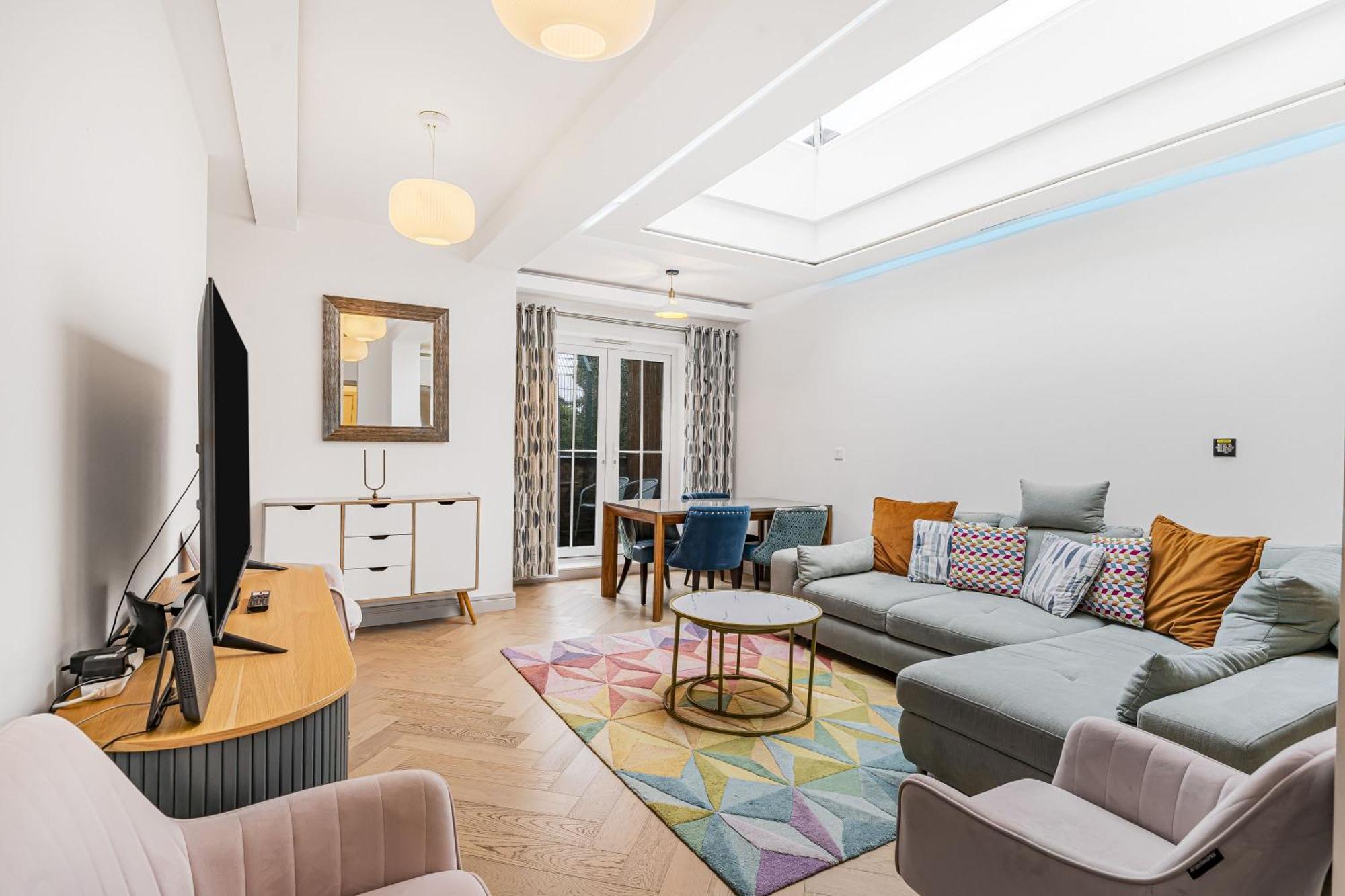 Stylish Modern By Livestay Short Lets & Serviced Nw6 London