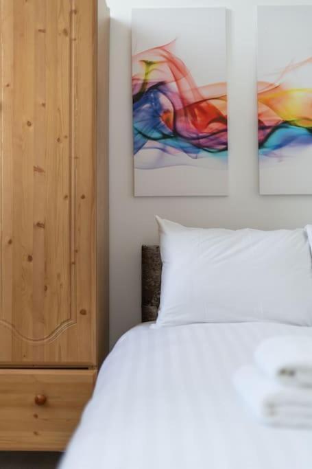 Cozy 2-bedroom Flat In West Apartment London