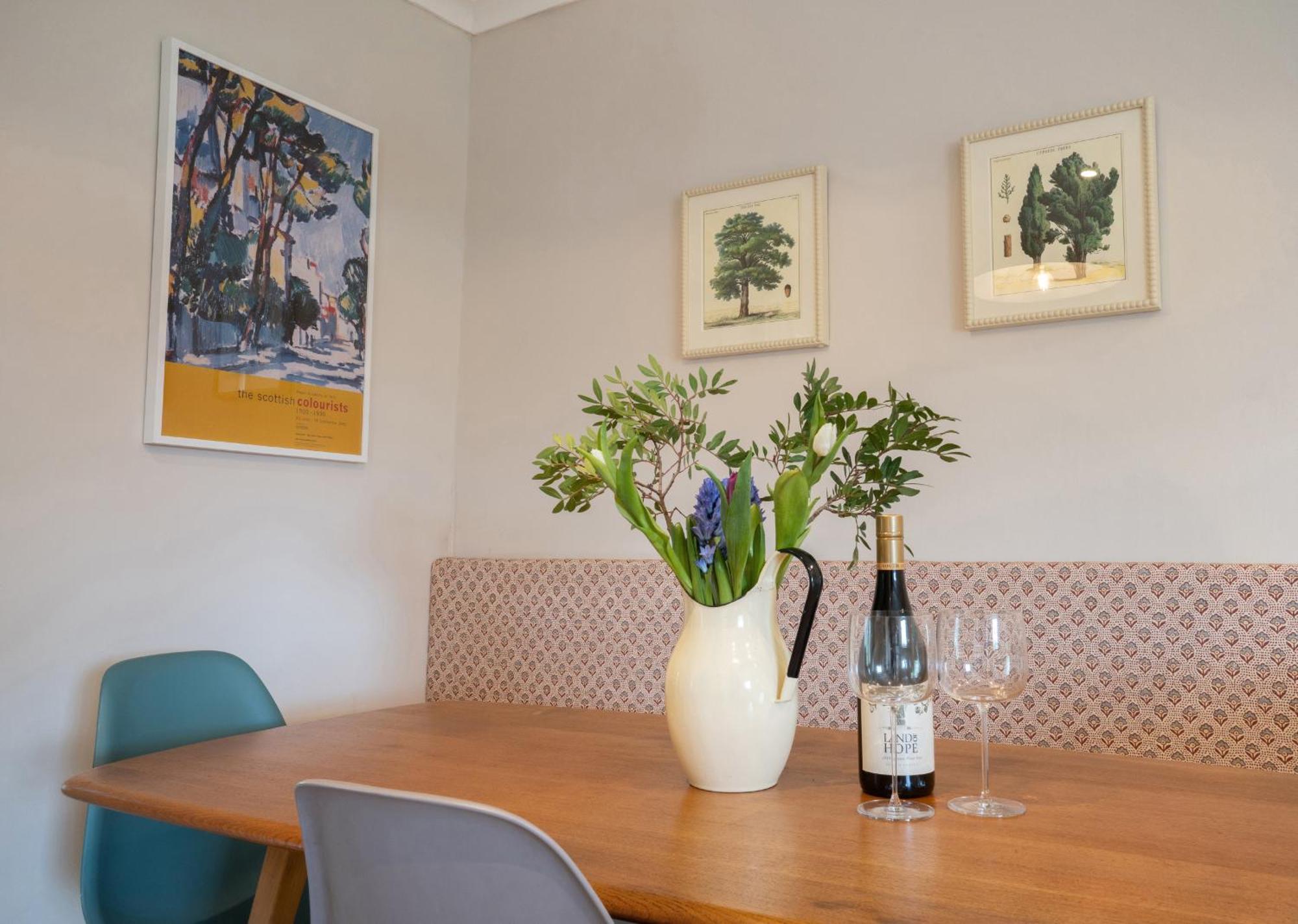 Light Filled - Newly Renovated London