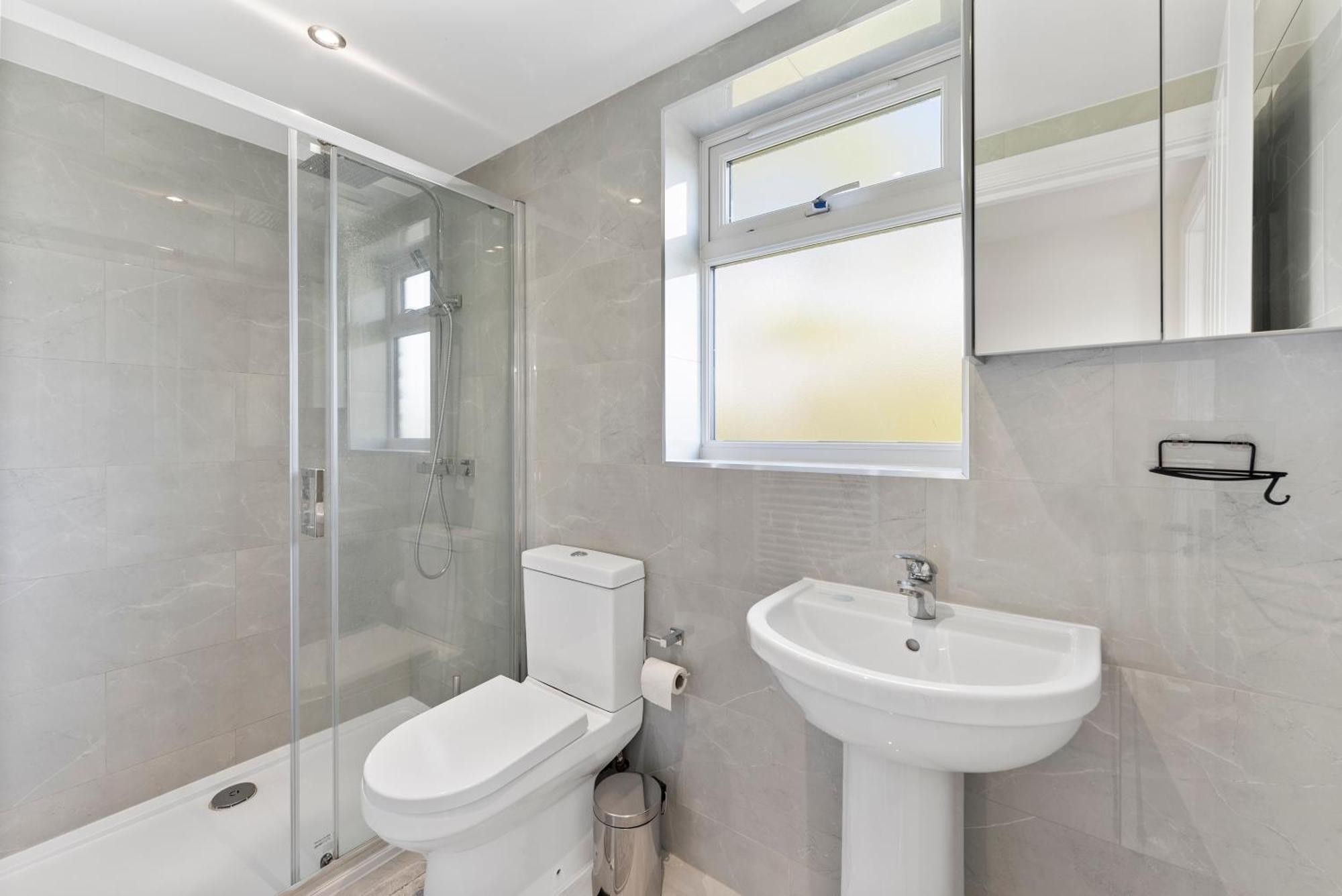 Beautiful Wembley Gem - Parking -sleeps 14 London