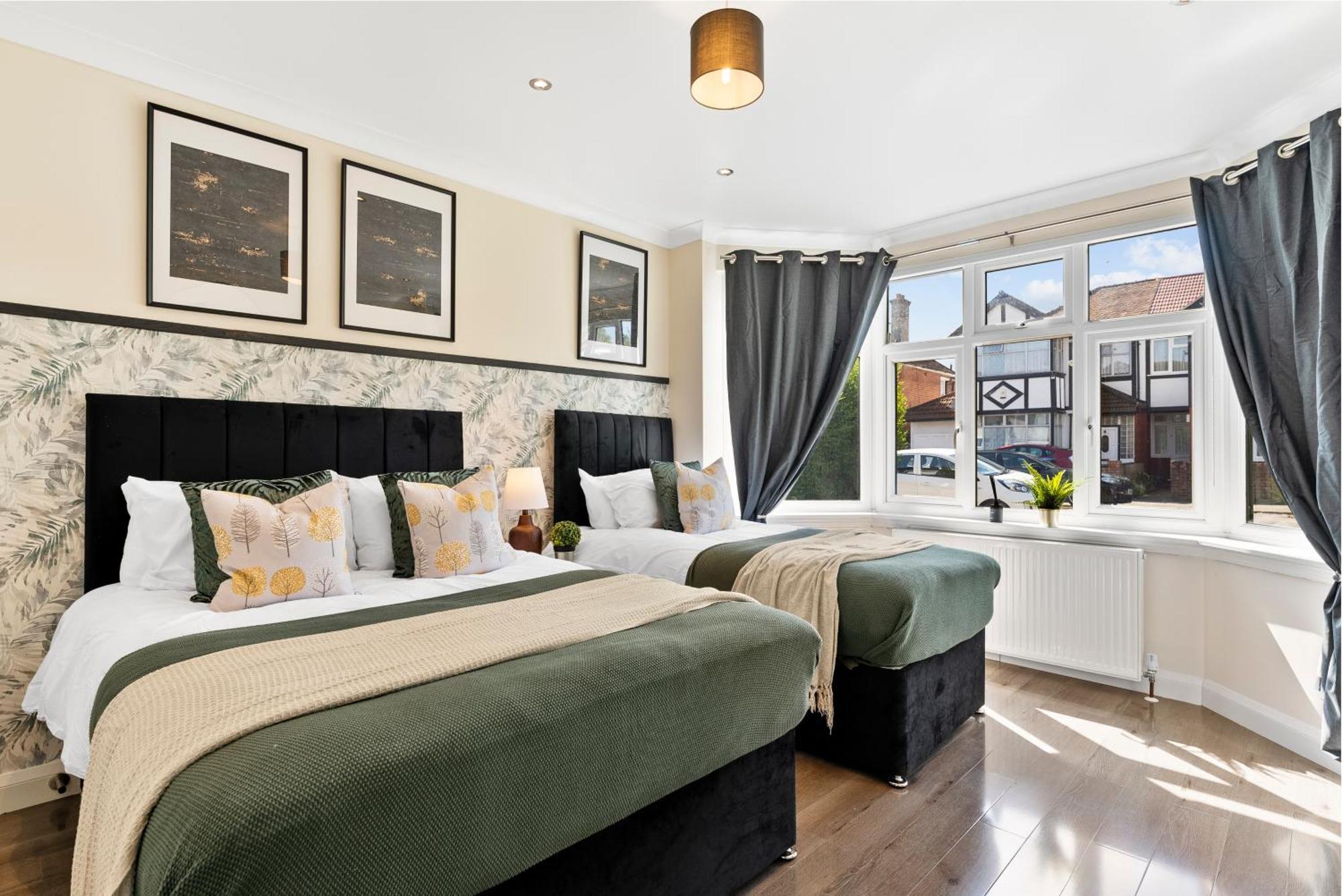 Beautiful Wembley Gem - Parking -sleeps 14 * London