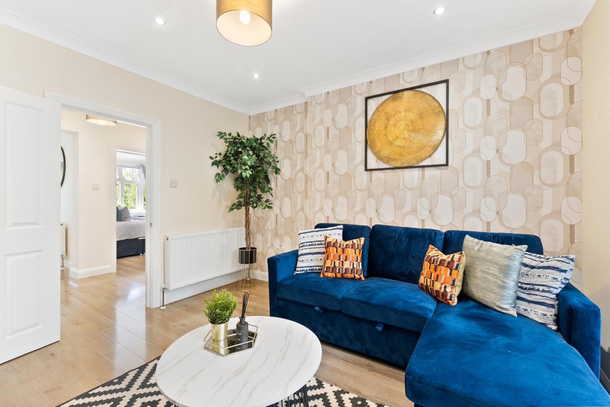 Beautiful Wembley Gem - Parking -sleeps 14 * London