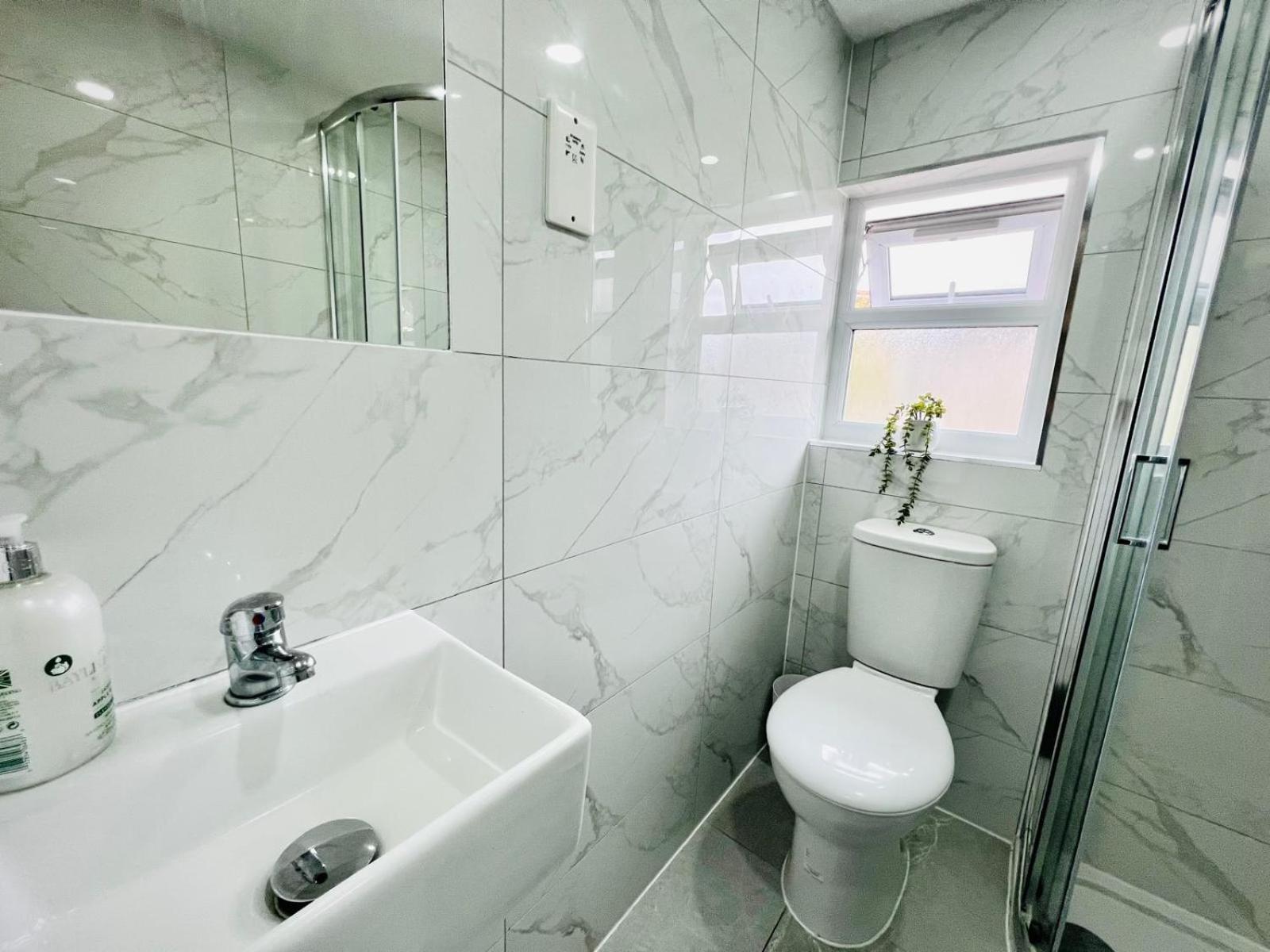 Luxury Flats In London, Ideal For Tourists Apartamento *