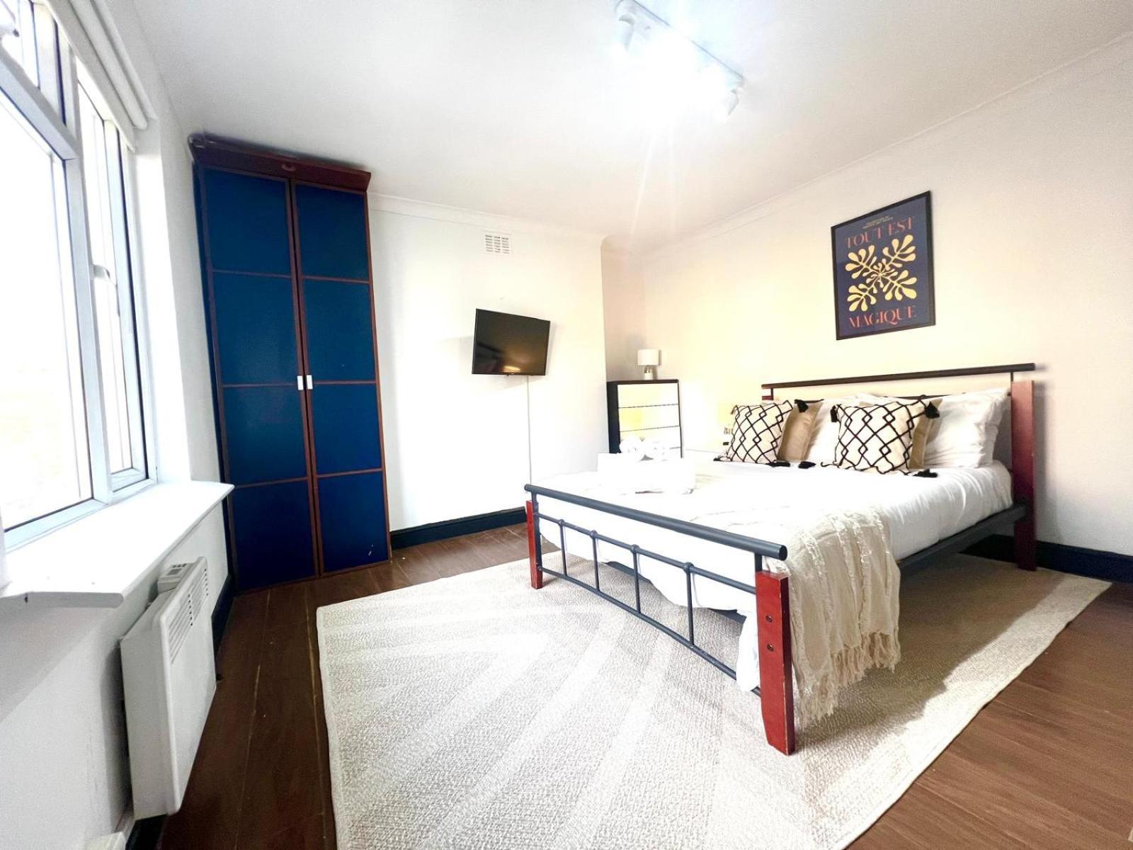 2 Bed Apartment- Camden Town London