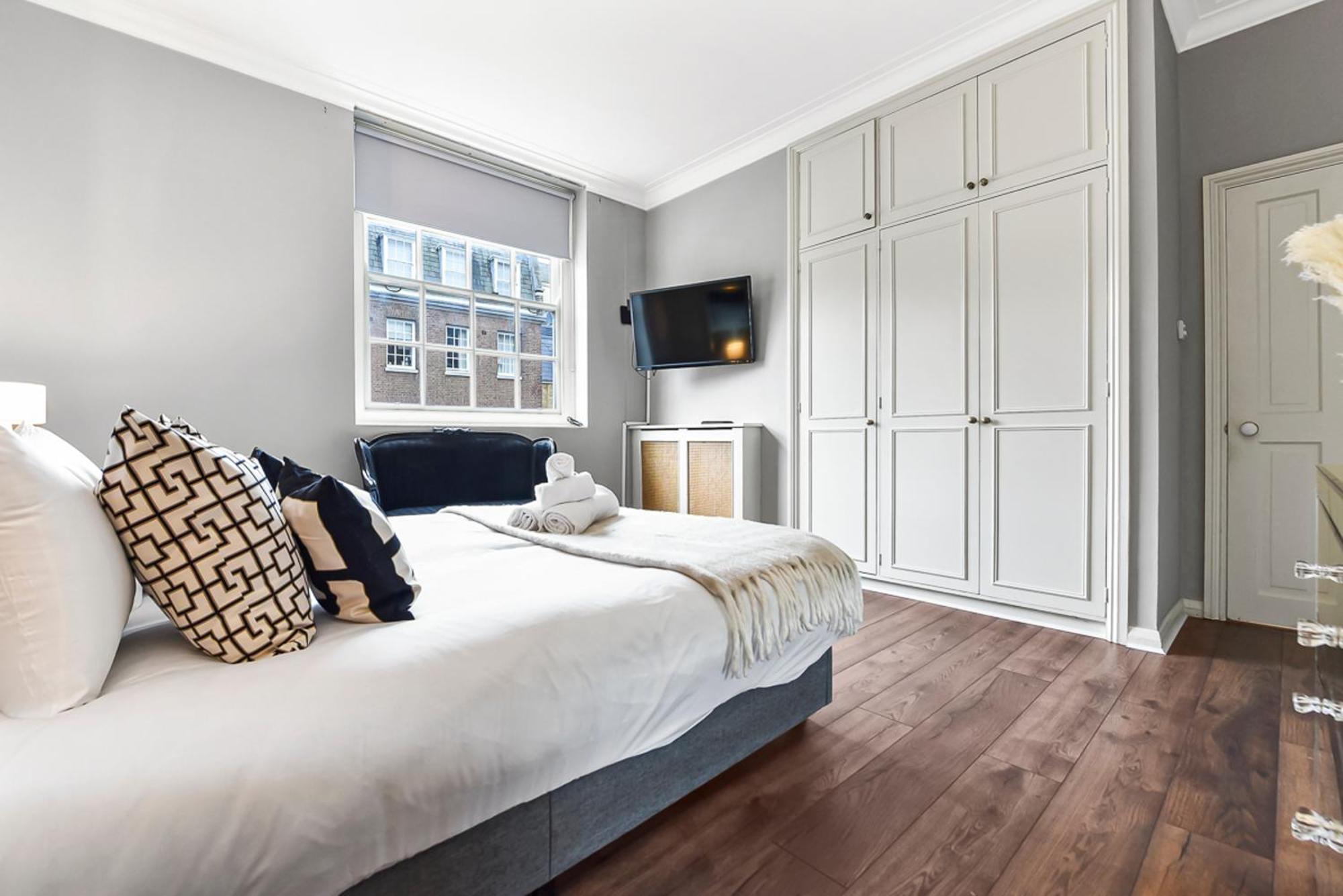 Apartment 2 Bed Apartment- Mayfair 4