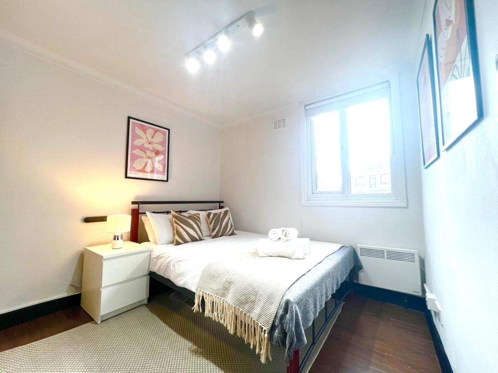 2 Bed Apartment- Camden Town * London