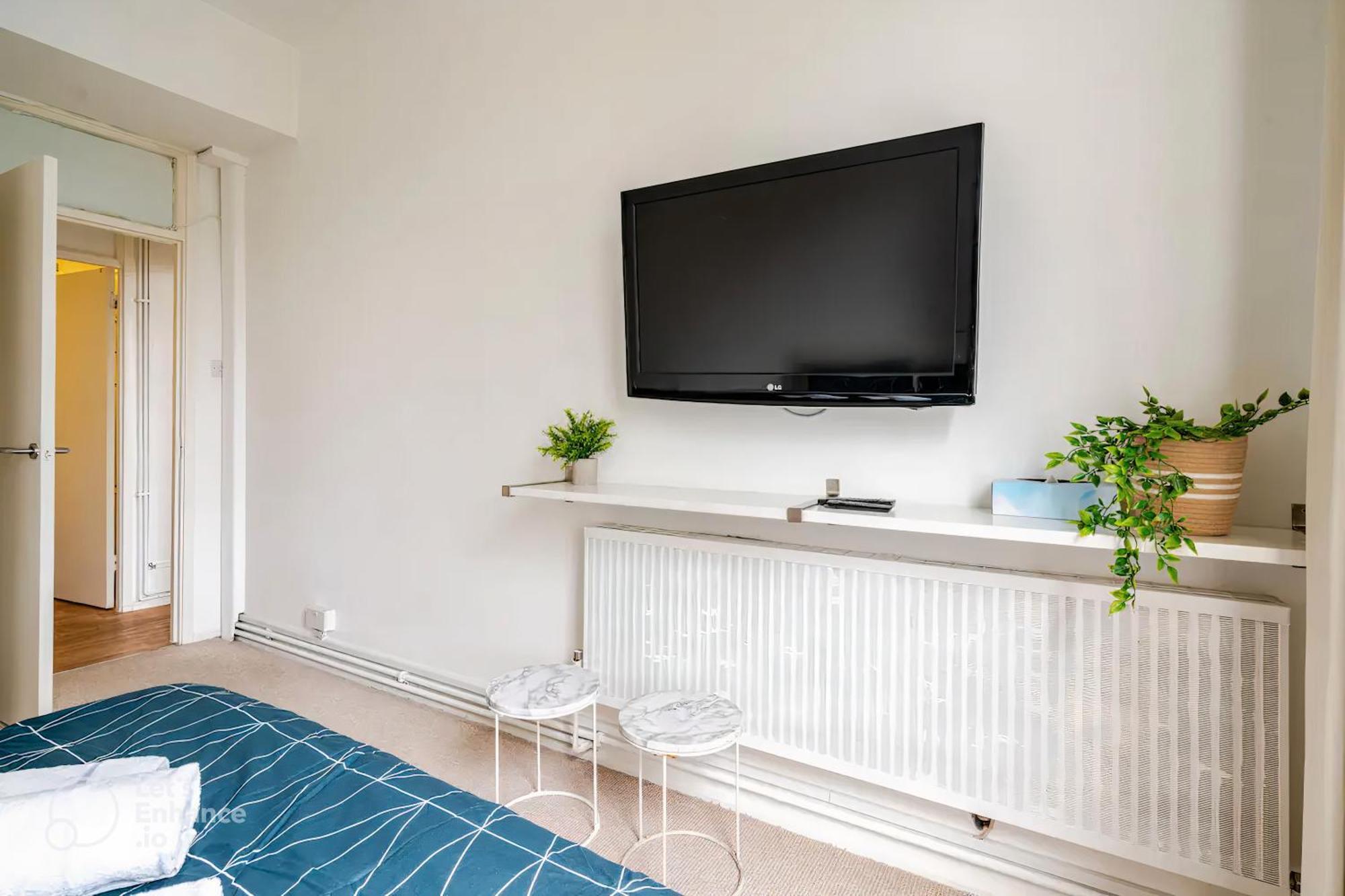 2bd With View - 5 Sleeps - Old St *