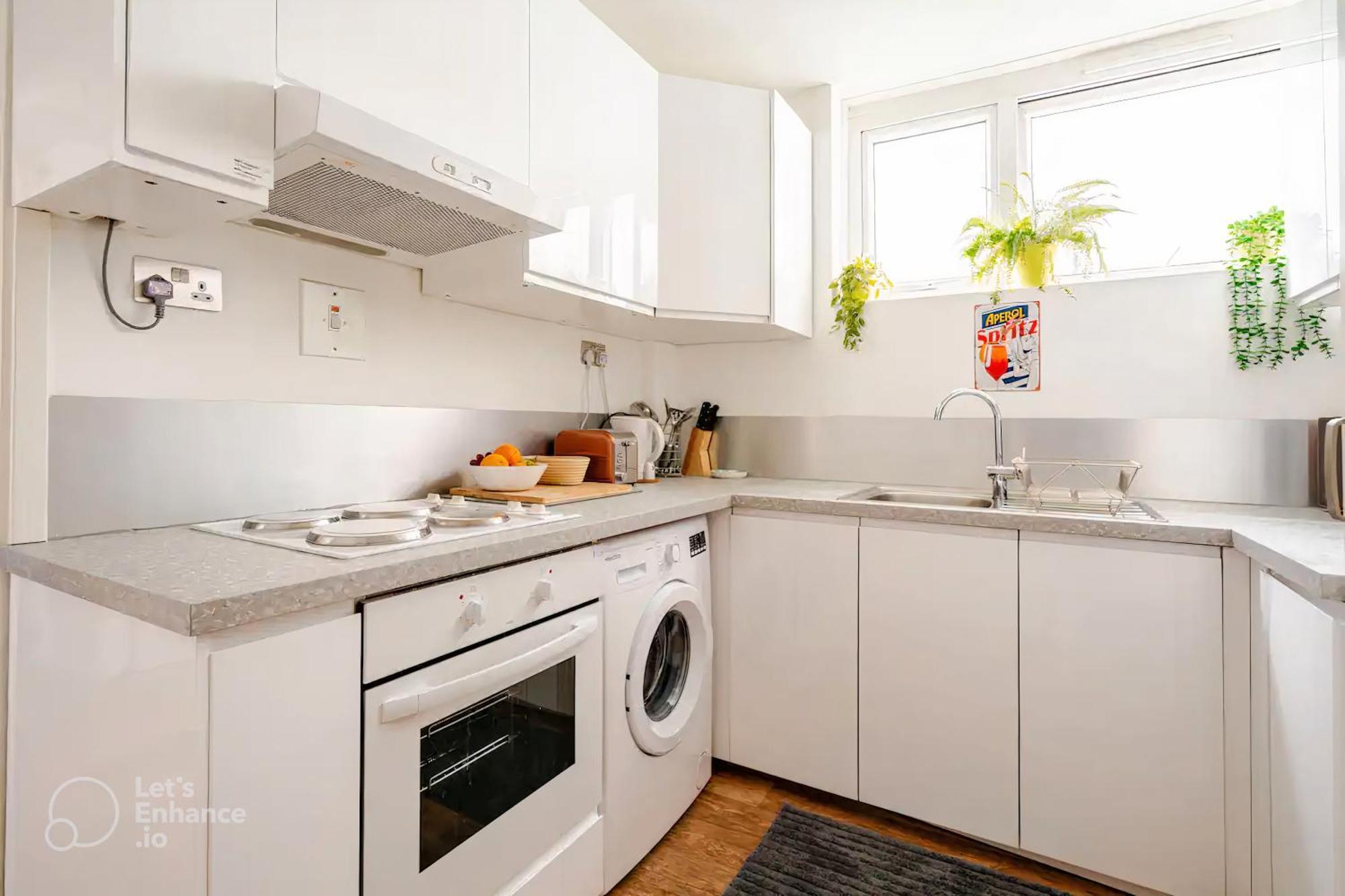2bd With View - 5 Sleeps - Old St *