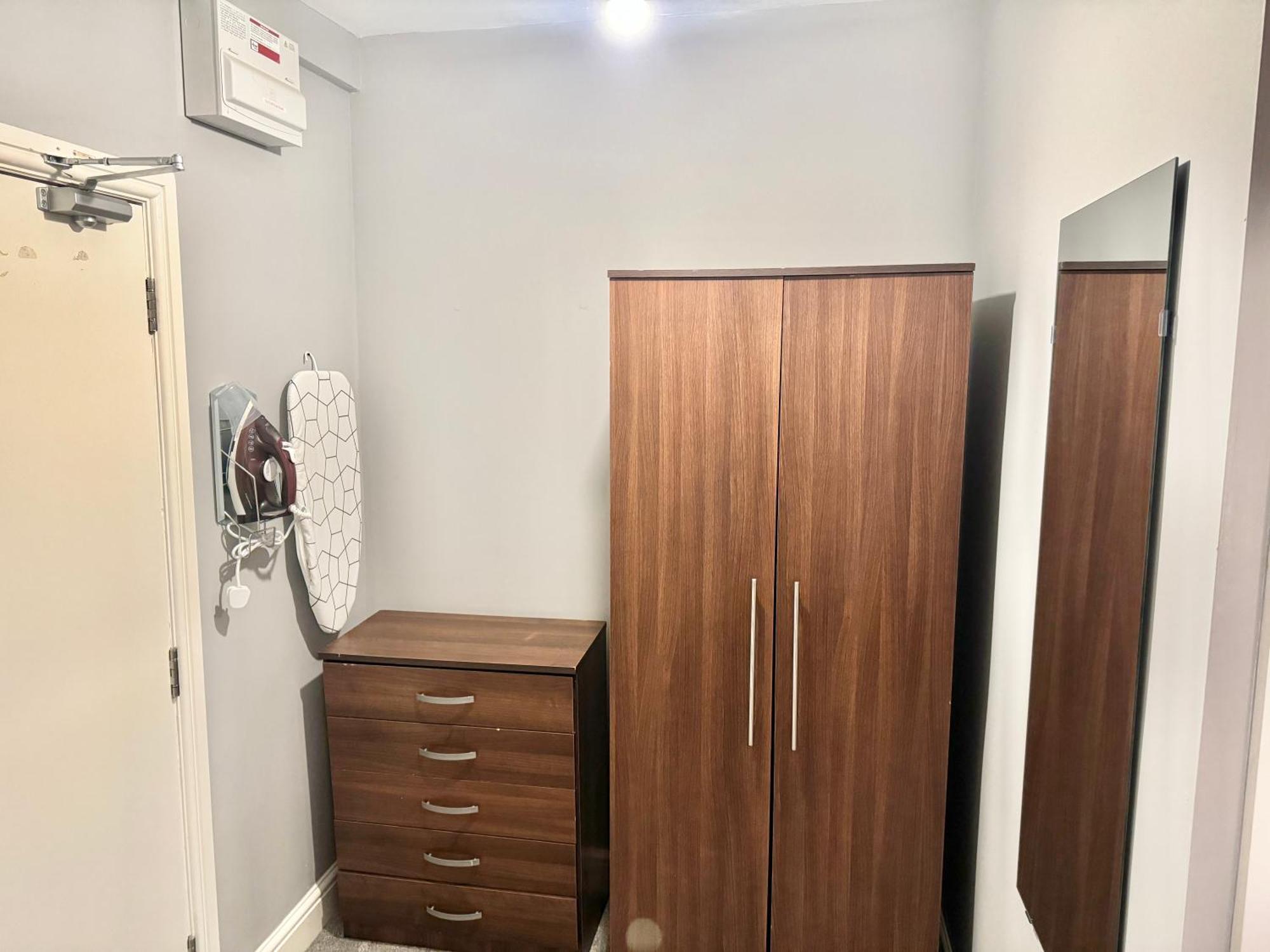 Modern En-suite By Finsbury Park Station 8 Mins To King's Cross By Tube Hospedagem domiciliar Londres