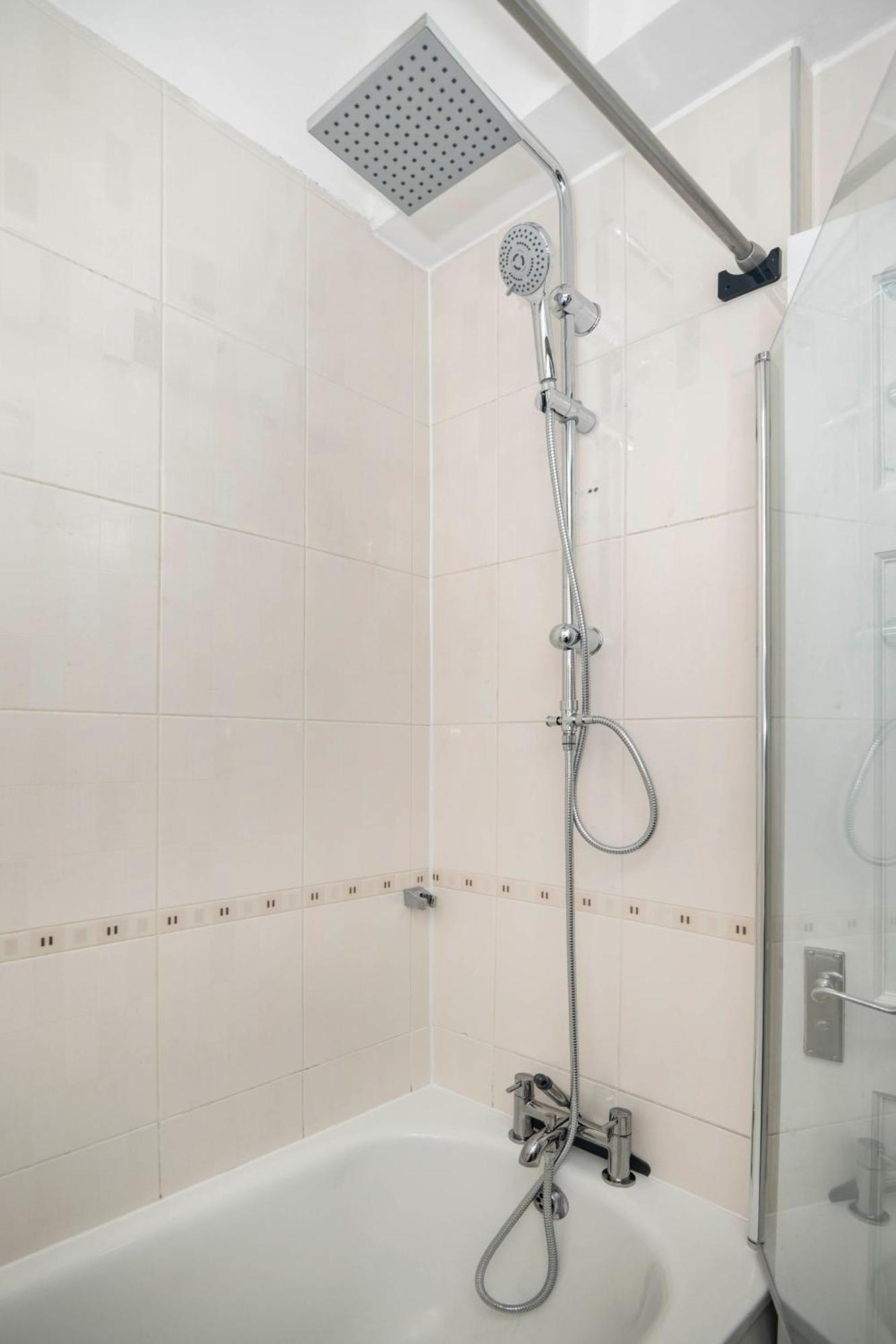 Millfield Park Serviced Hackney Apartment London