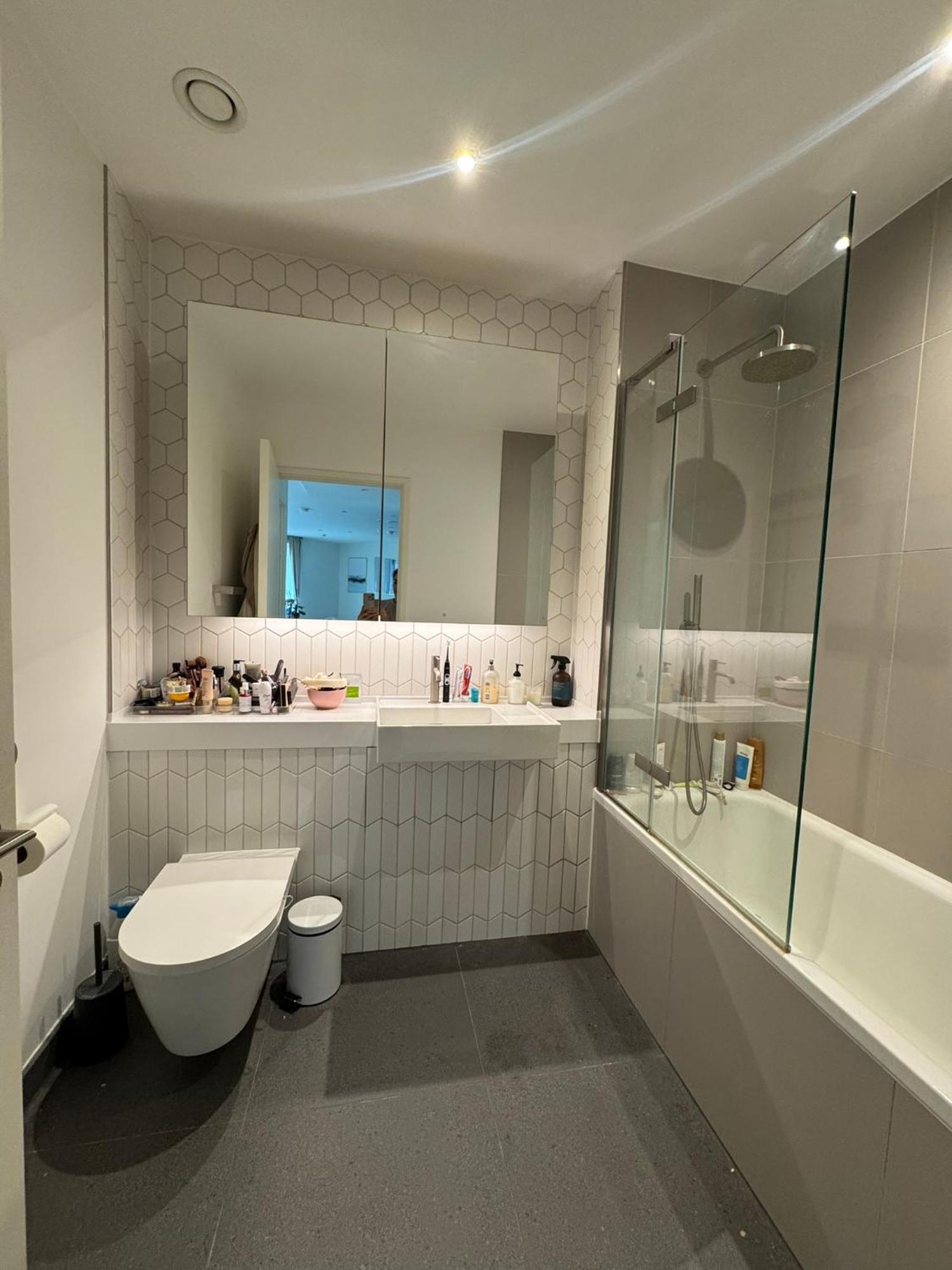 Gorgeous 1 Bedroom In Tottenham Hale Apartment *