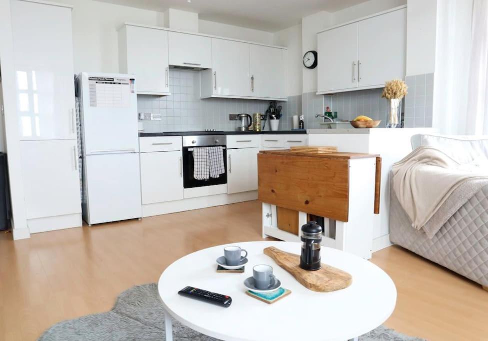 3 Bed Flat With A View Apartamento