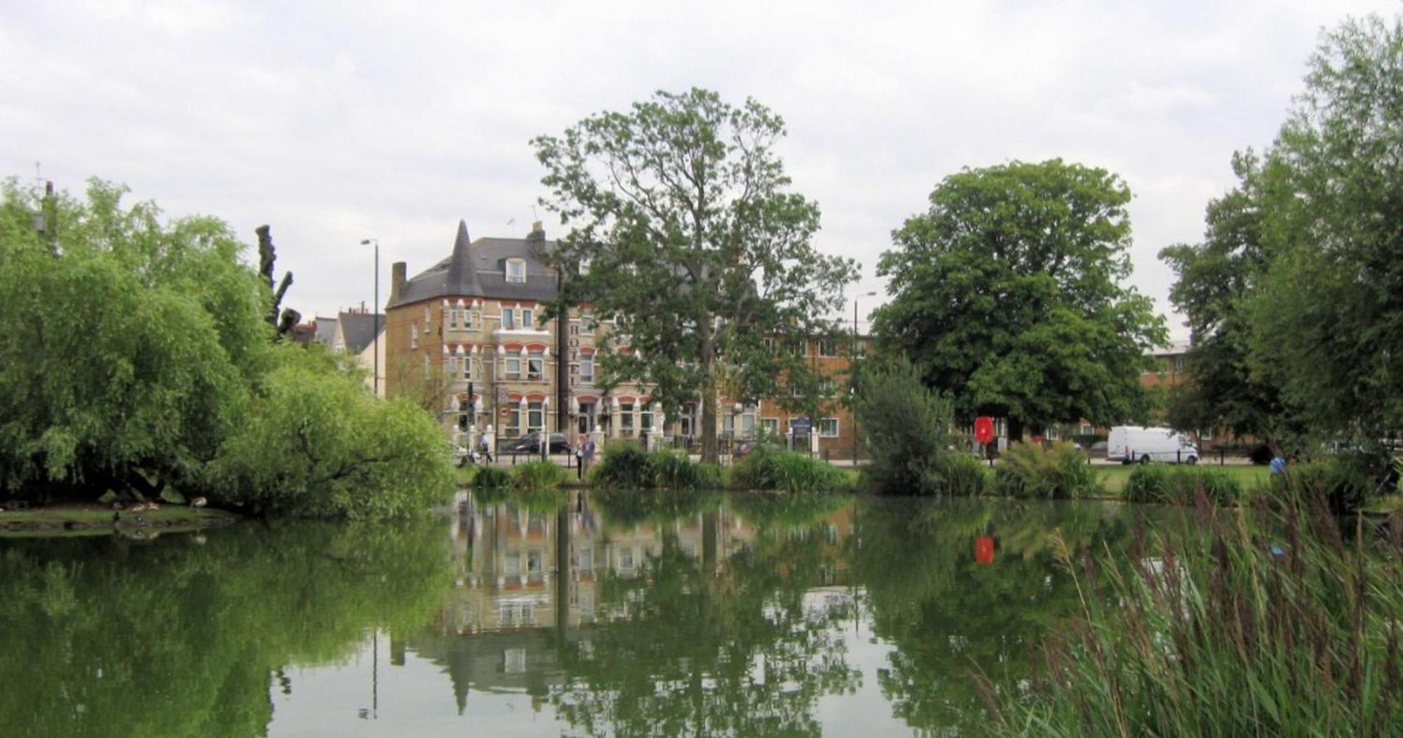 Newly Refurbished 3 Bed Flat Free Parking Apartamento