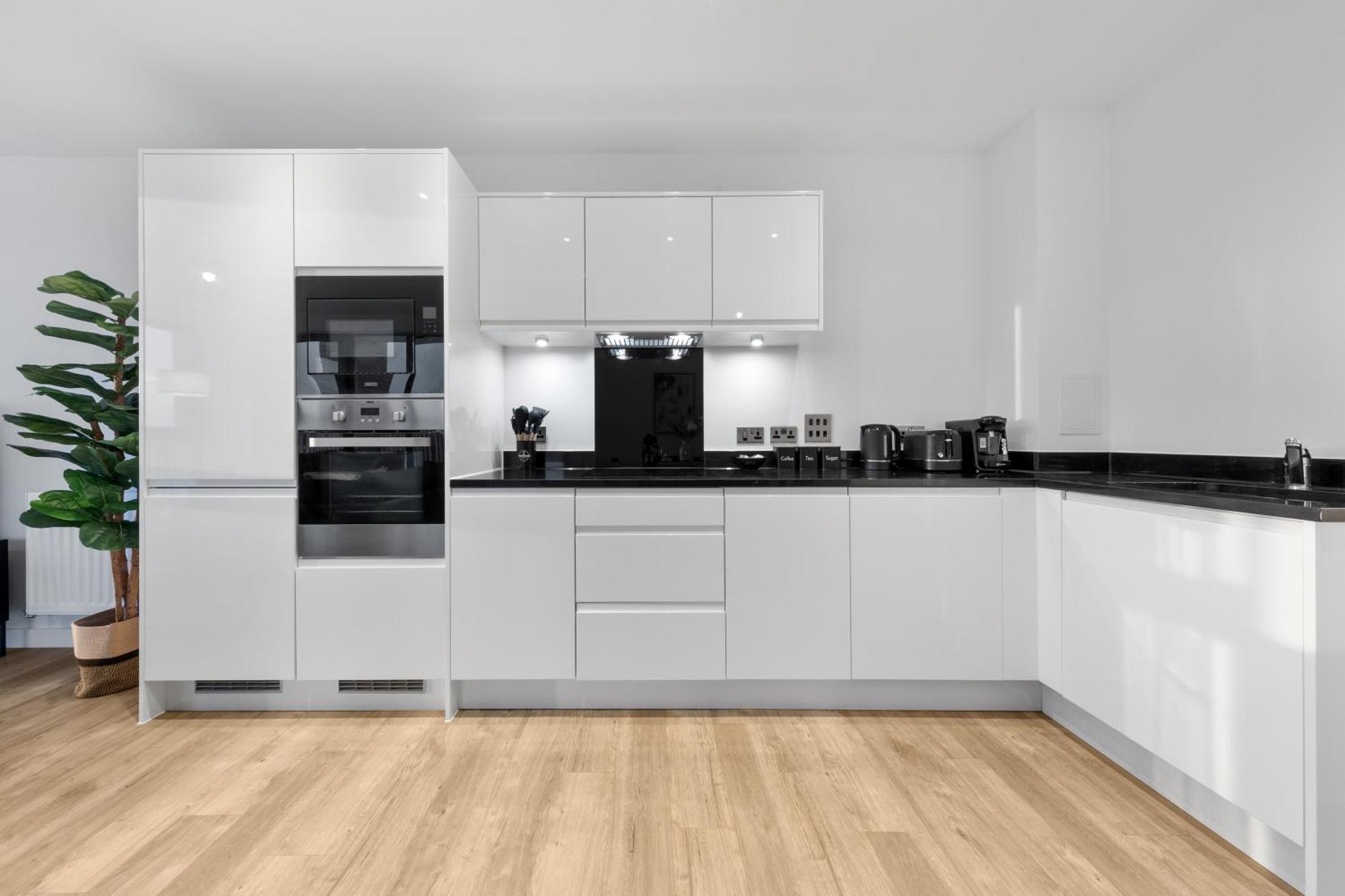 Luxury 3 Bed With Balcony Londres
