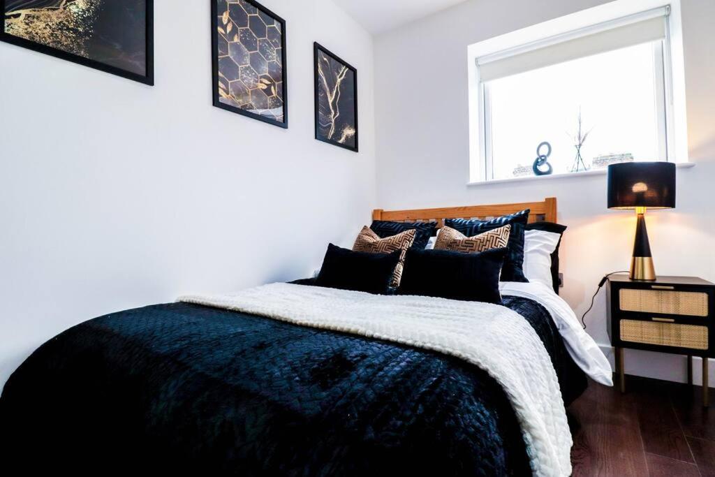 Luxury Flat Wroof Terrace Close To Train Station Apartment London