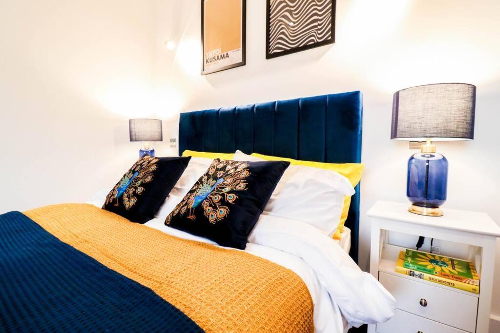 Luxury Flat Wroof Terrace Close To Train Station Apartment London