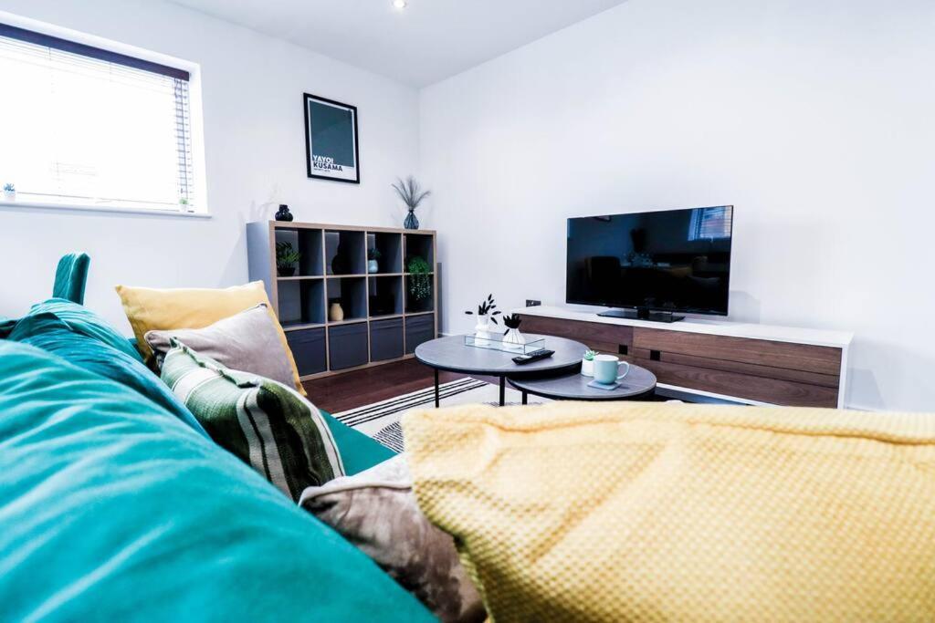 Apartment Luxury Flat Wroof Terrace Close To Train Station
