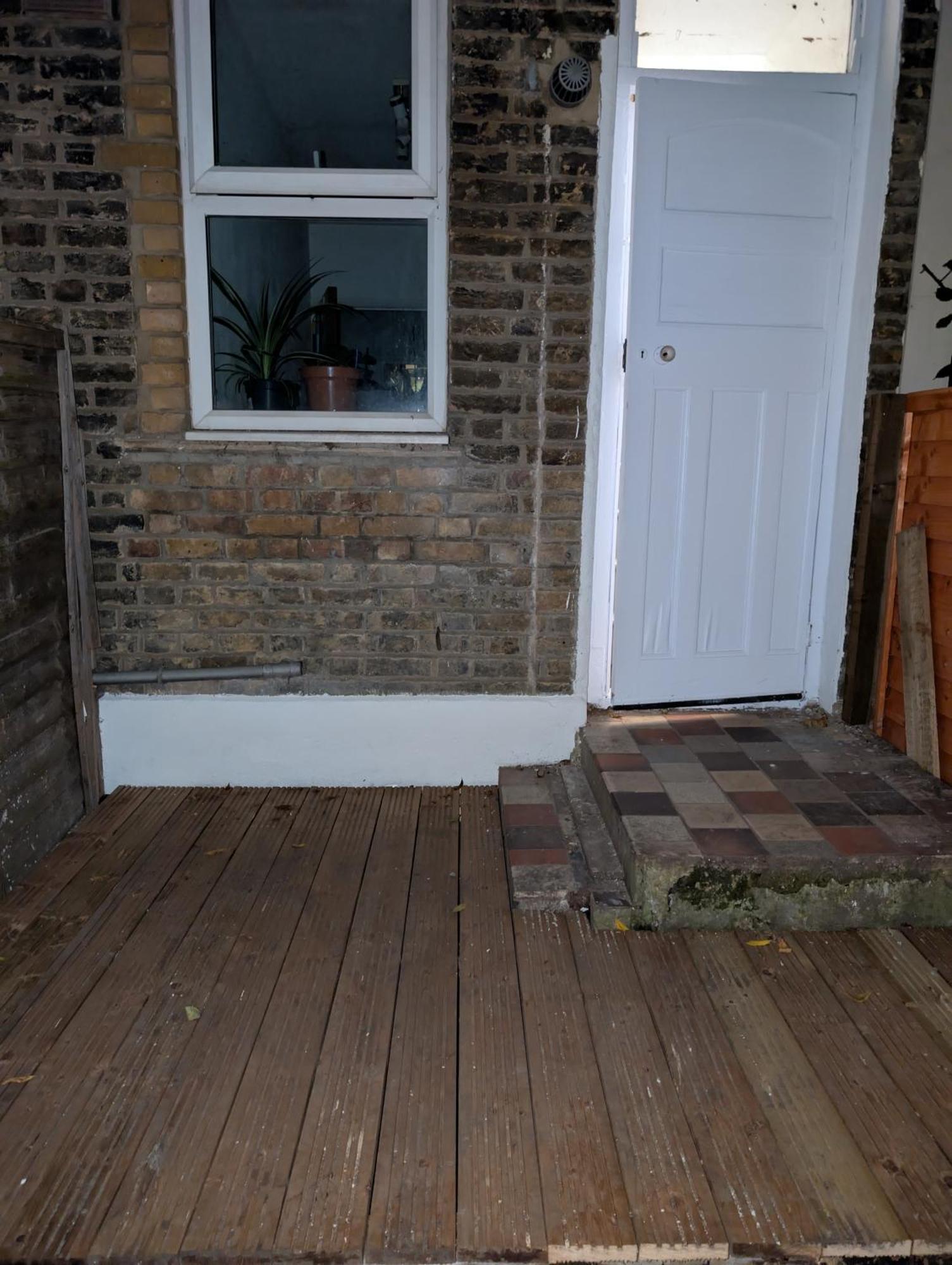 Apartment 3 Bedroom With Garden Near Tube Station London