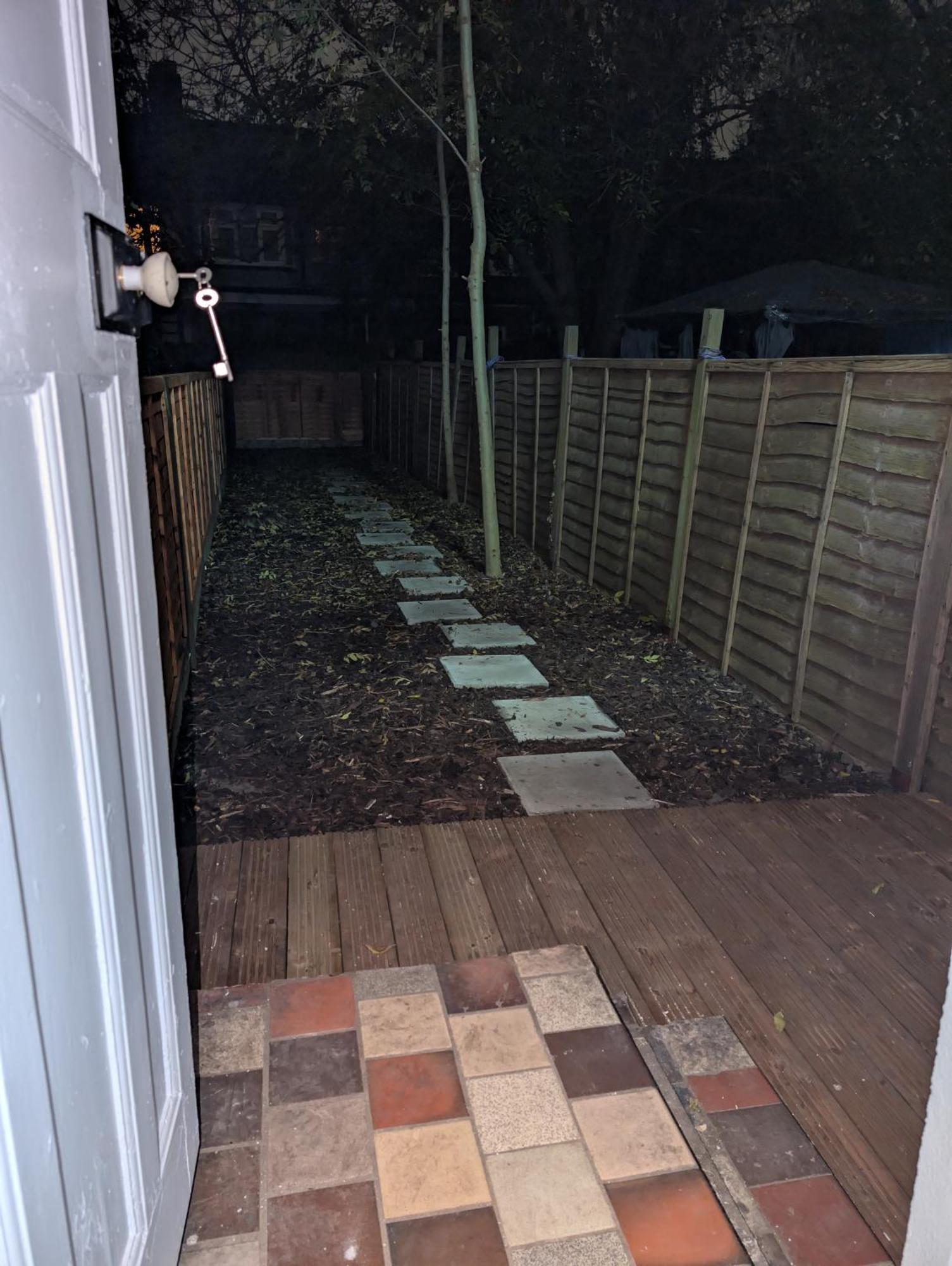 3 Bedroom With Garden Near Tube Station Apartment London