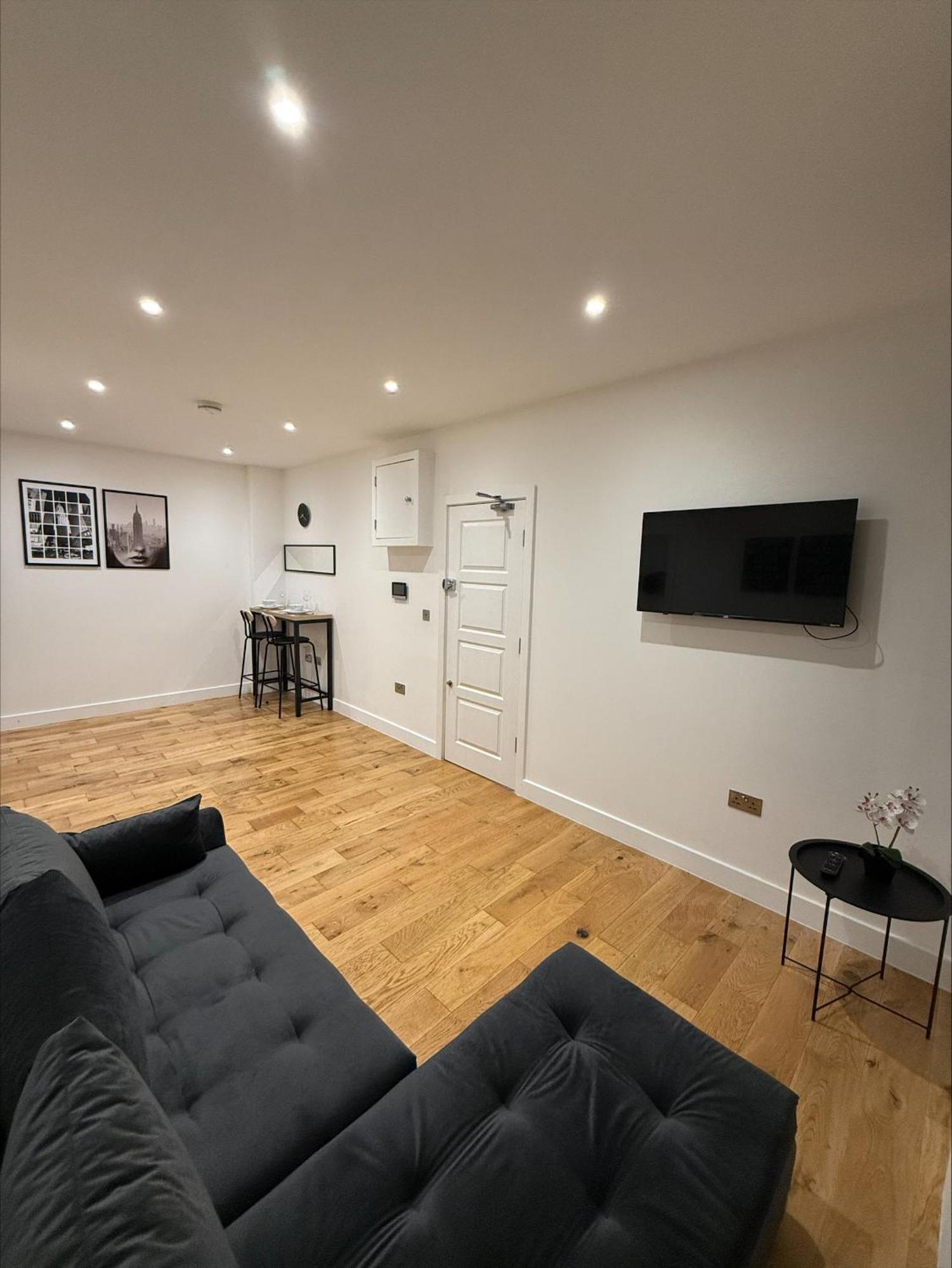 Cosy - Stratford Near Abba Voyage, 02 Greenwich, Westfield Apartment London