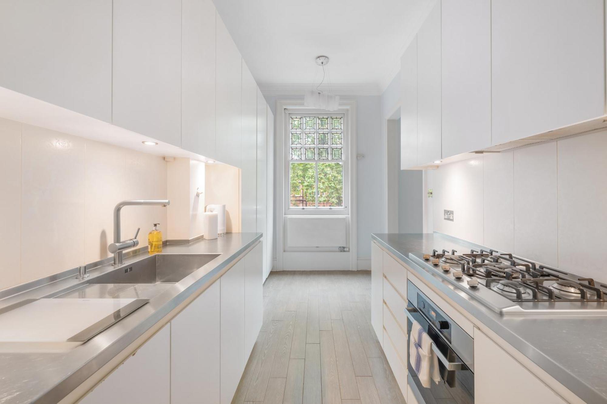 Casa Italia Near Sloane Square, Harrods And Kings Road - Washing Machine & Wifi * Londres