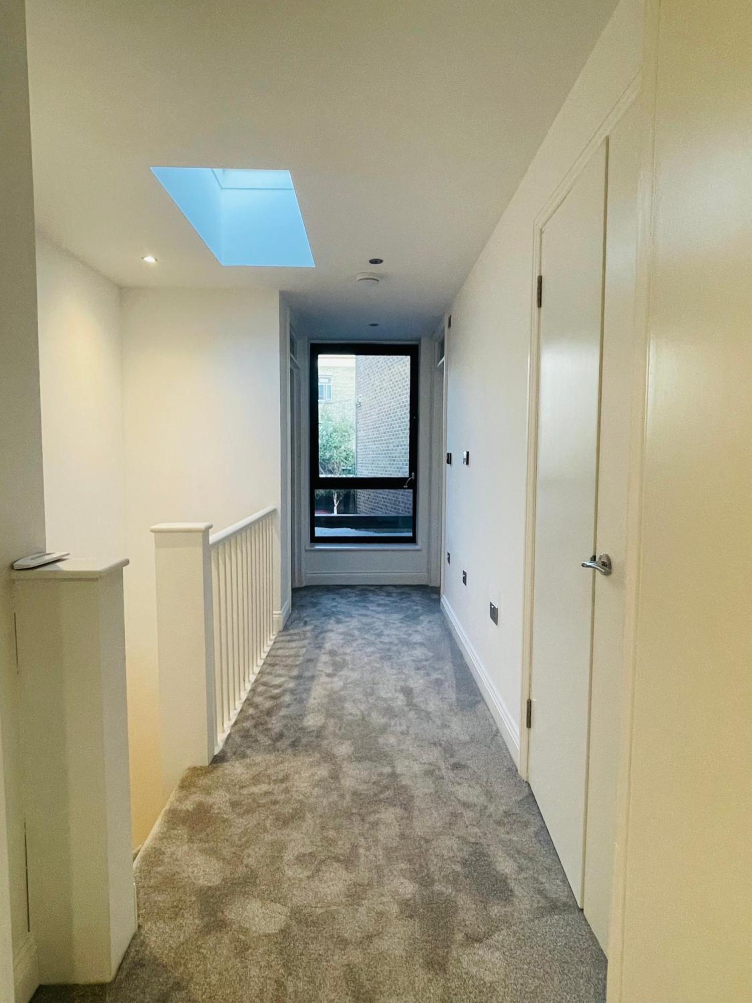 Apartment Fully Furnished Duplex In Askew Road *