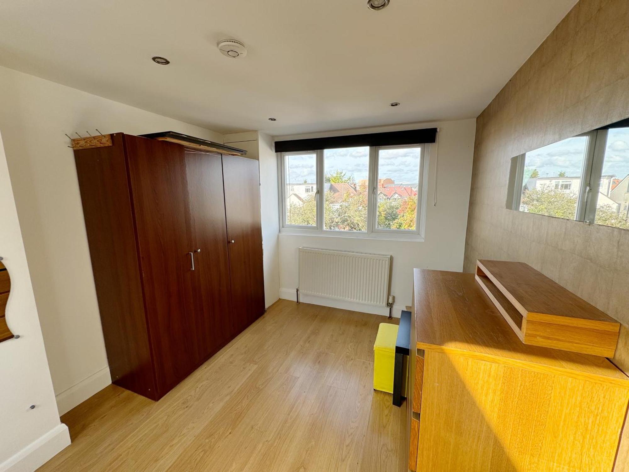 Budget Double In Acton, Near & Heathrow London