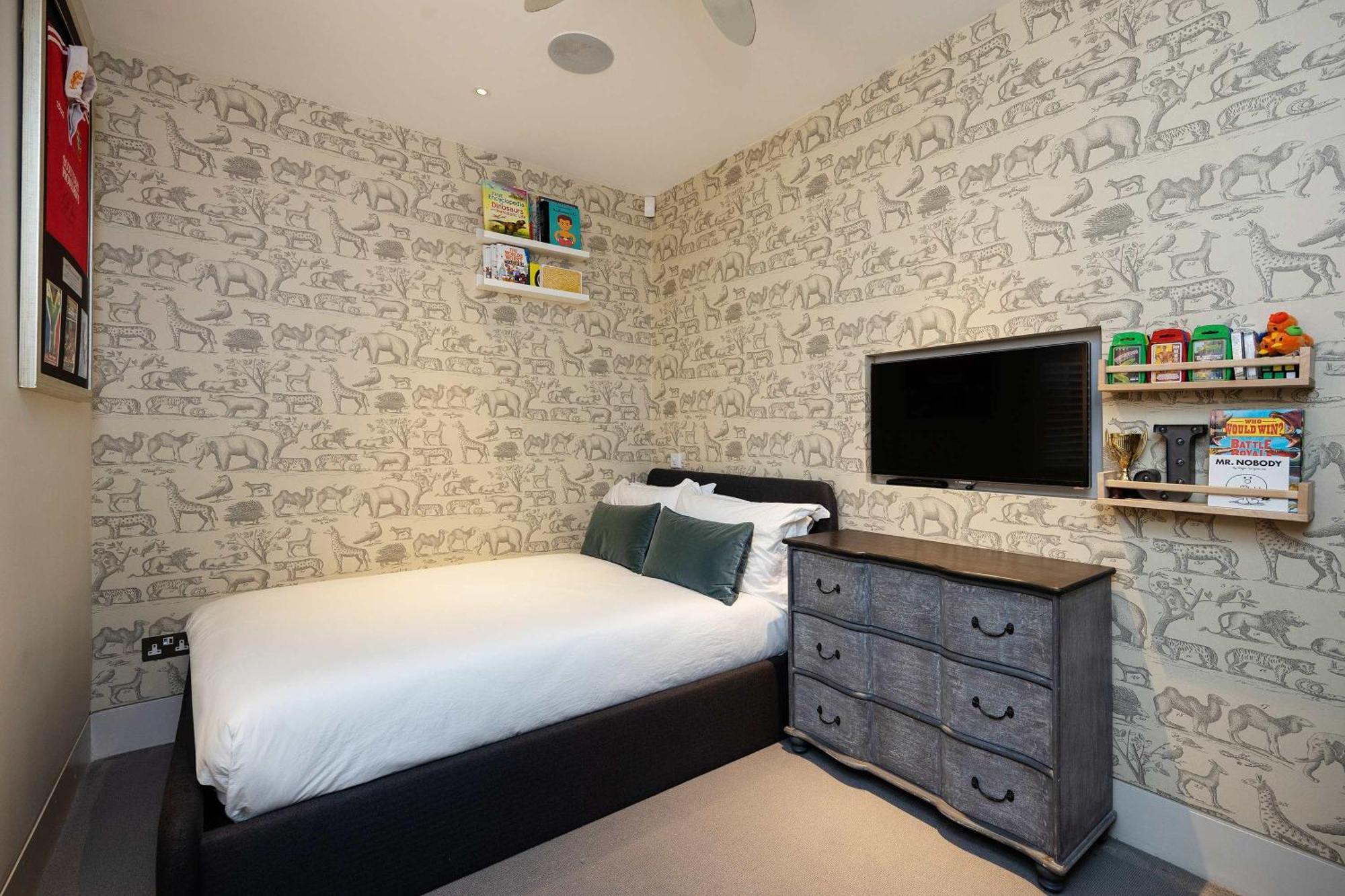 Veeve - Chelsea Square Serenity Apartment
