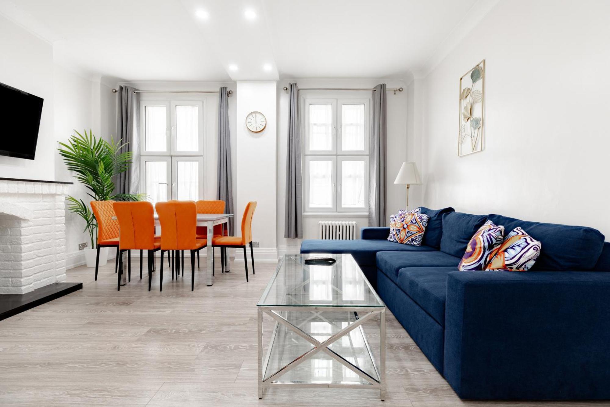 Marble Arch Apartment *
