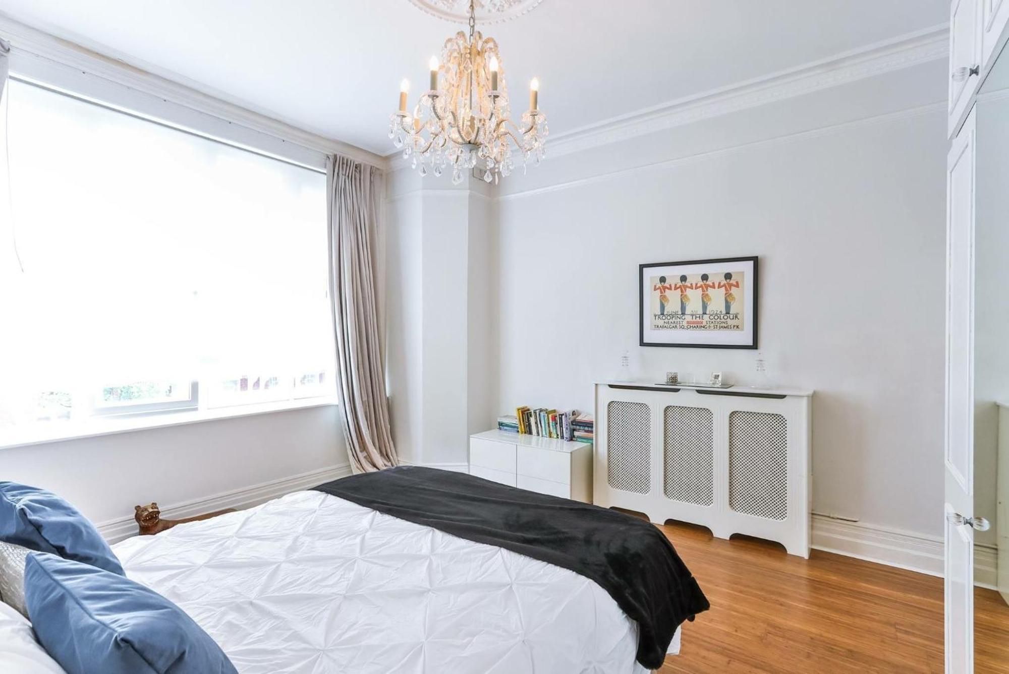 Elegant Bright Flat - Sleeps 5 Apartment