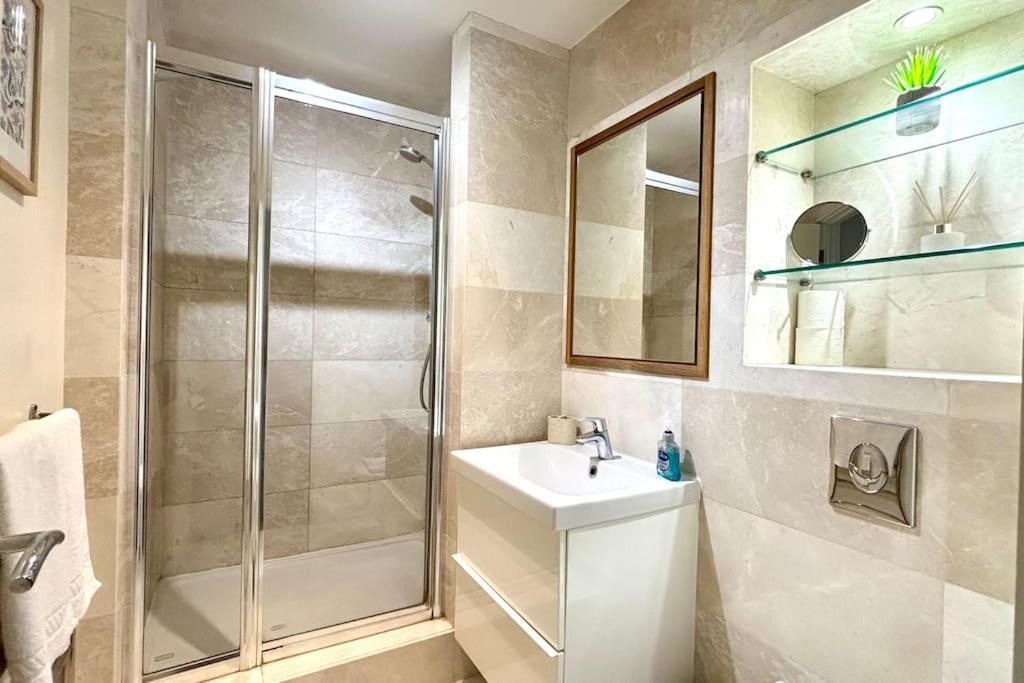 Apartamento Stunning 2 Bed Ensuite