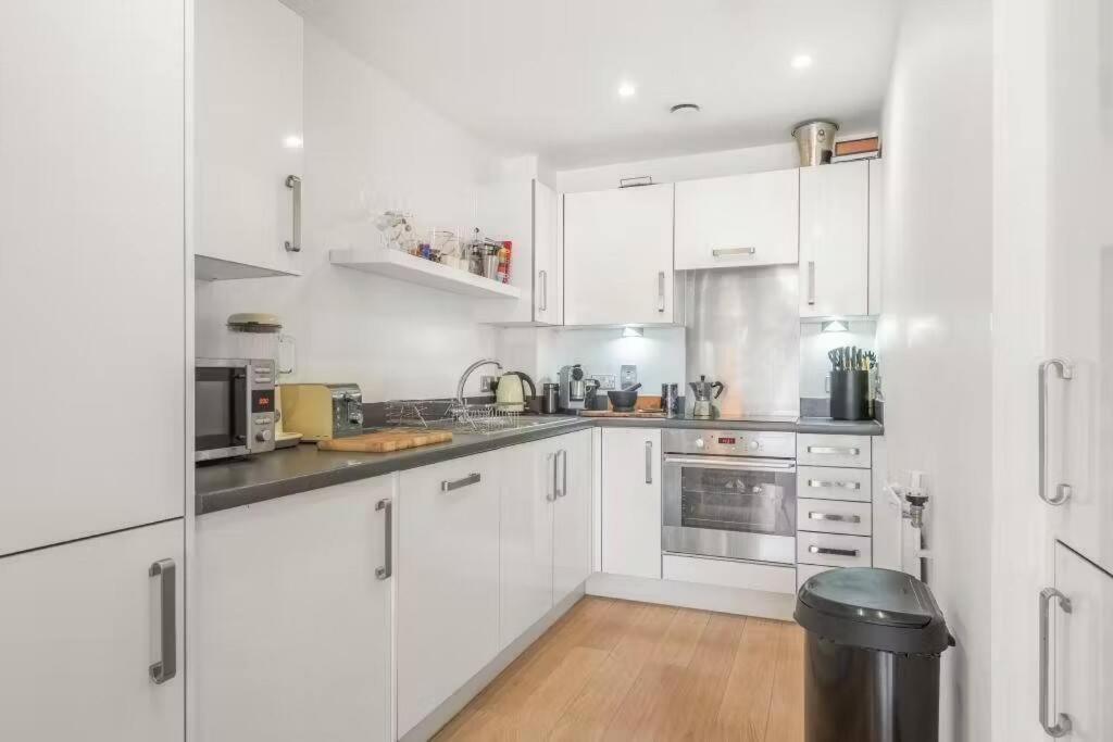 Lovely 1br With Balcony & Stunning Views In Brixton * London