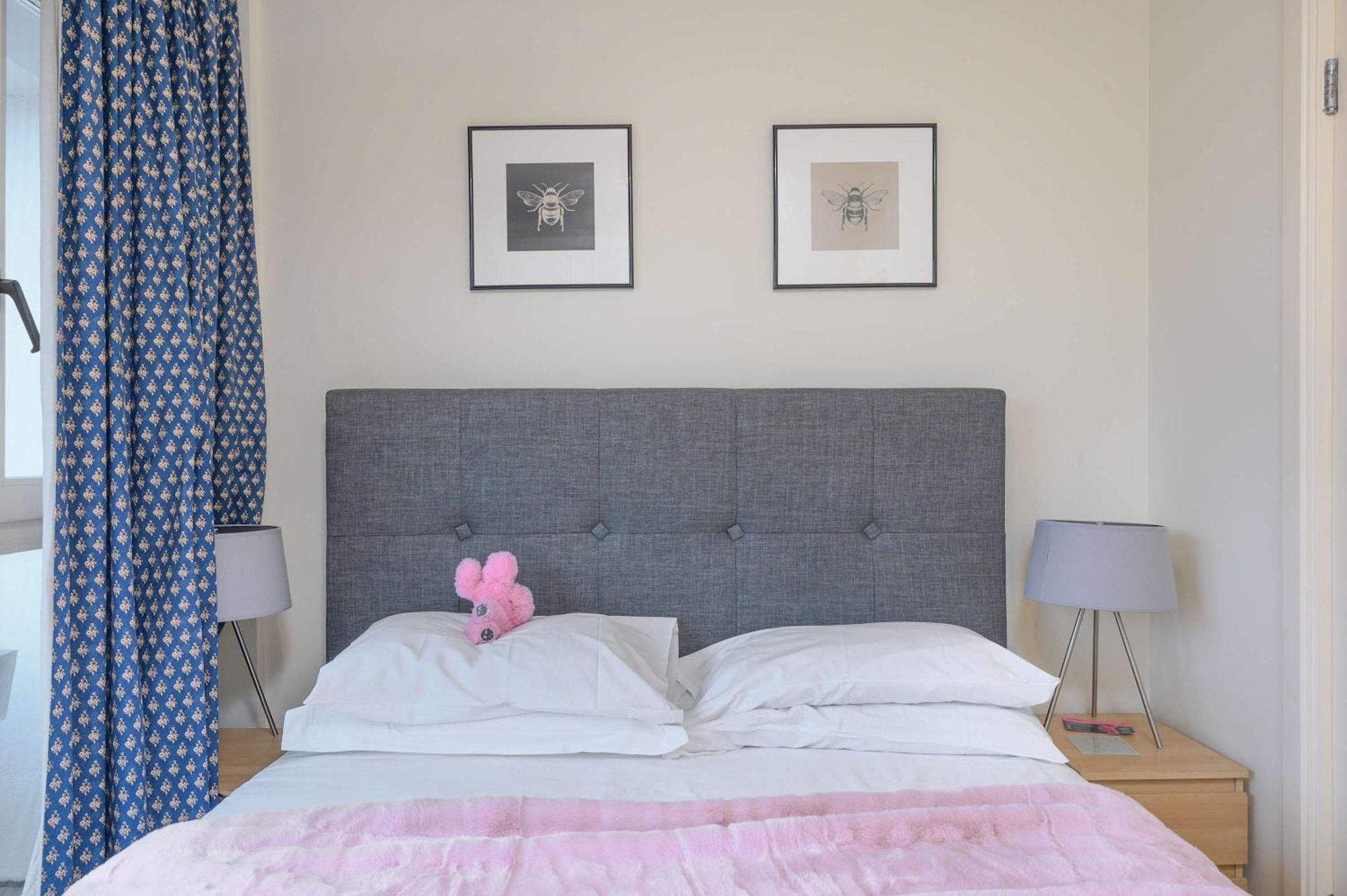 The Aristocrat - Fitzrovia - By Frankie Says London