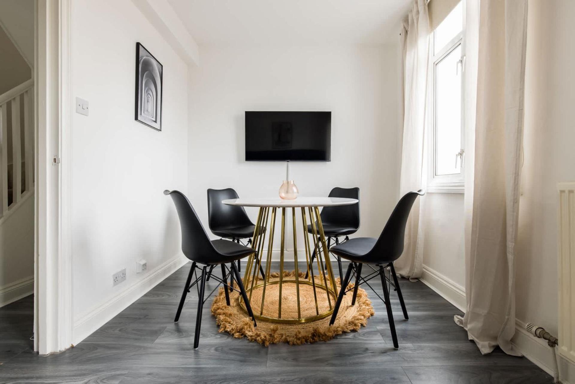 Holiday home Contemporary 2 Bedroom In Shepherd's Bush London