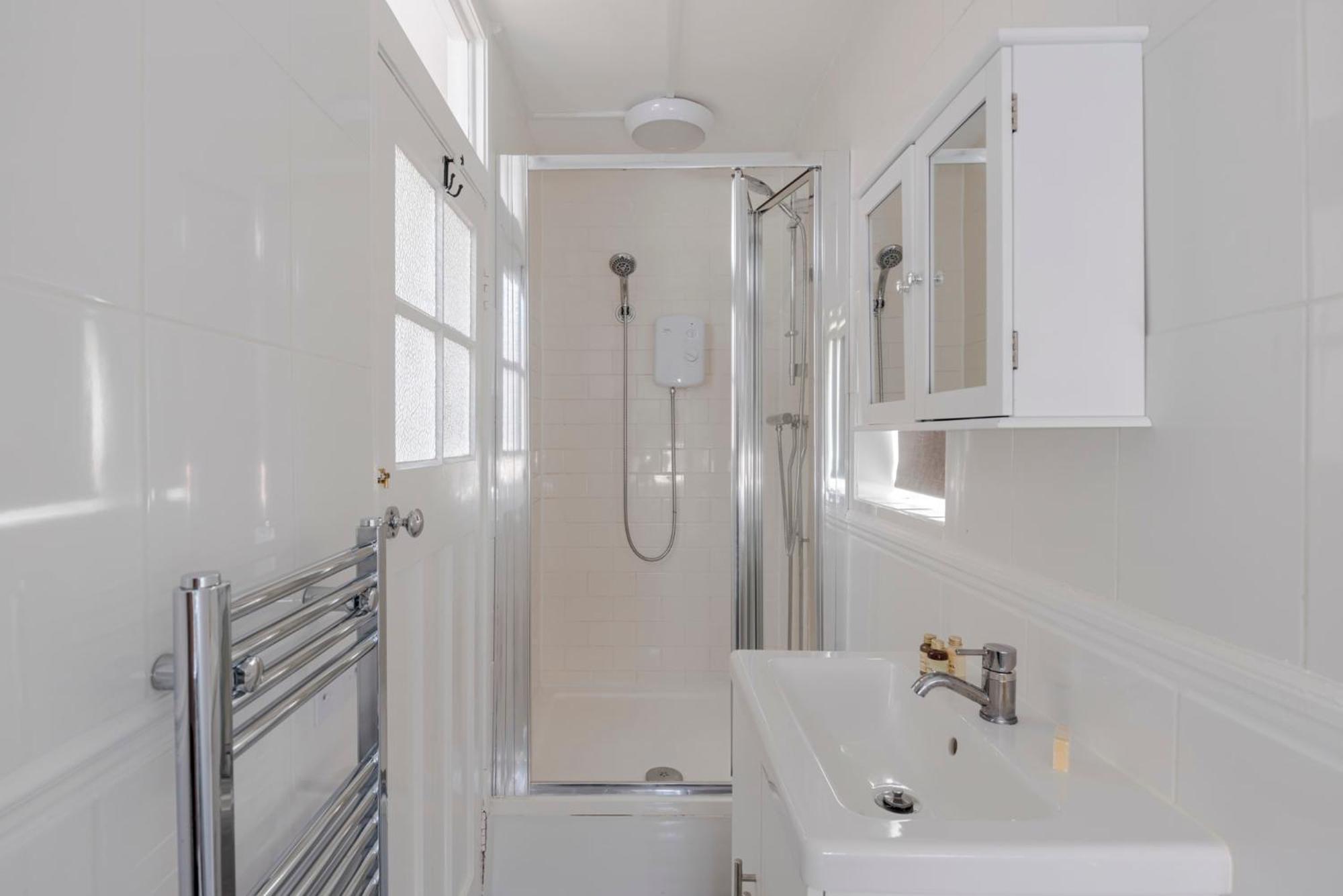 Apartment Wonderland - Fitzrovia - By Frankie Says *