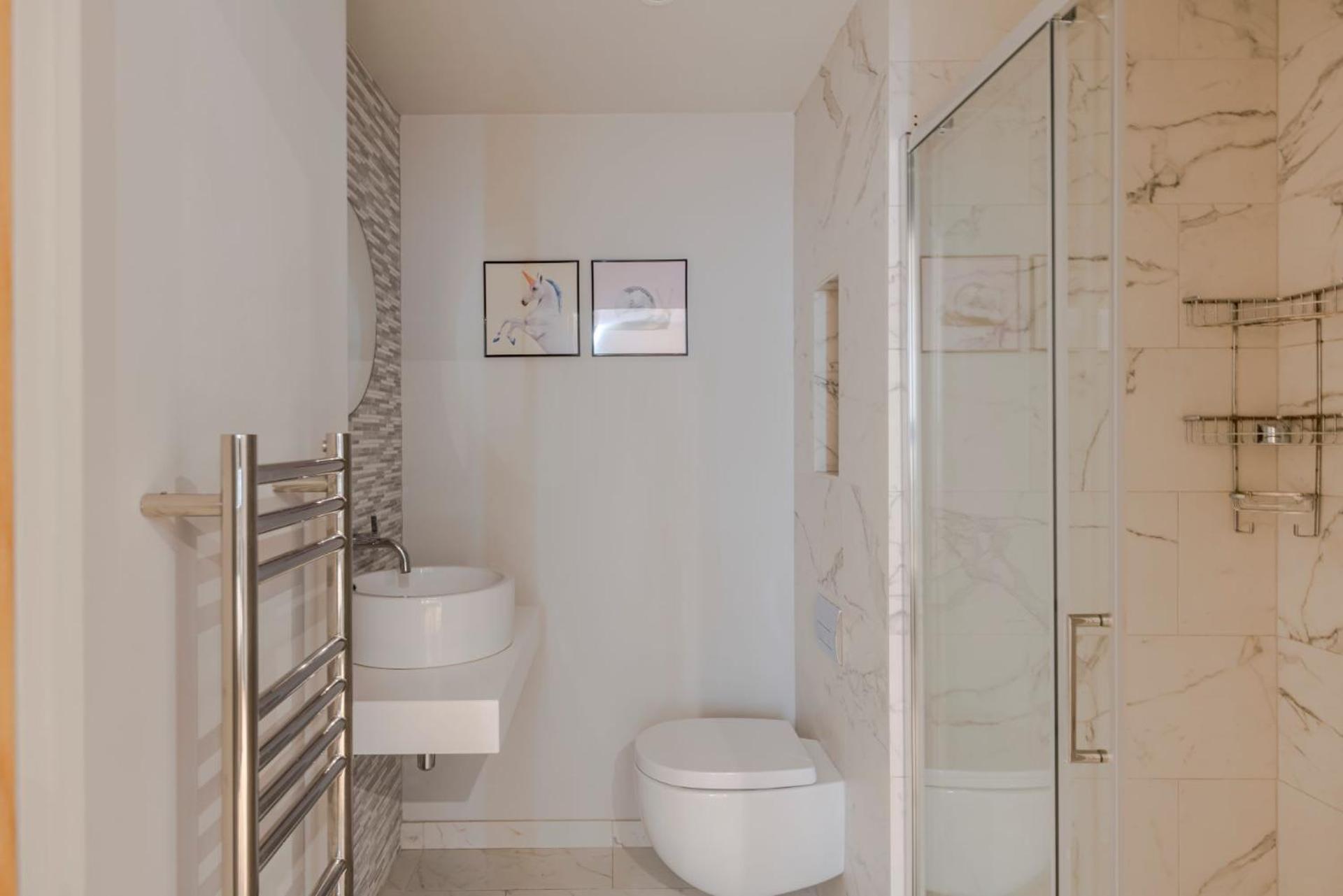 Apartment London's Calling - Farringdon - By Frankie Says London