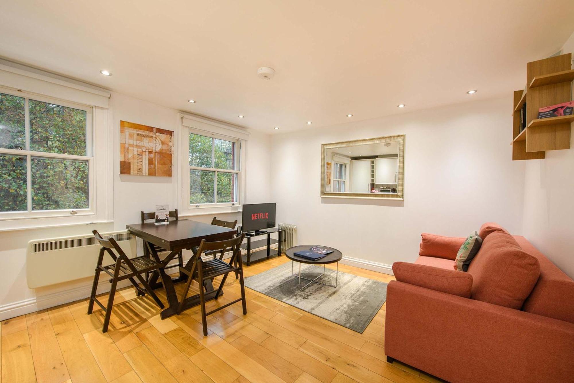 The Play Pen - Holborn - By Frankie Says Apartment *