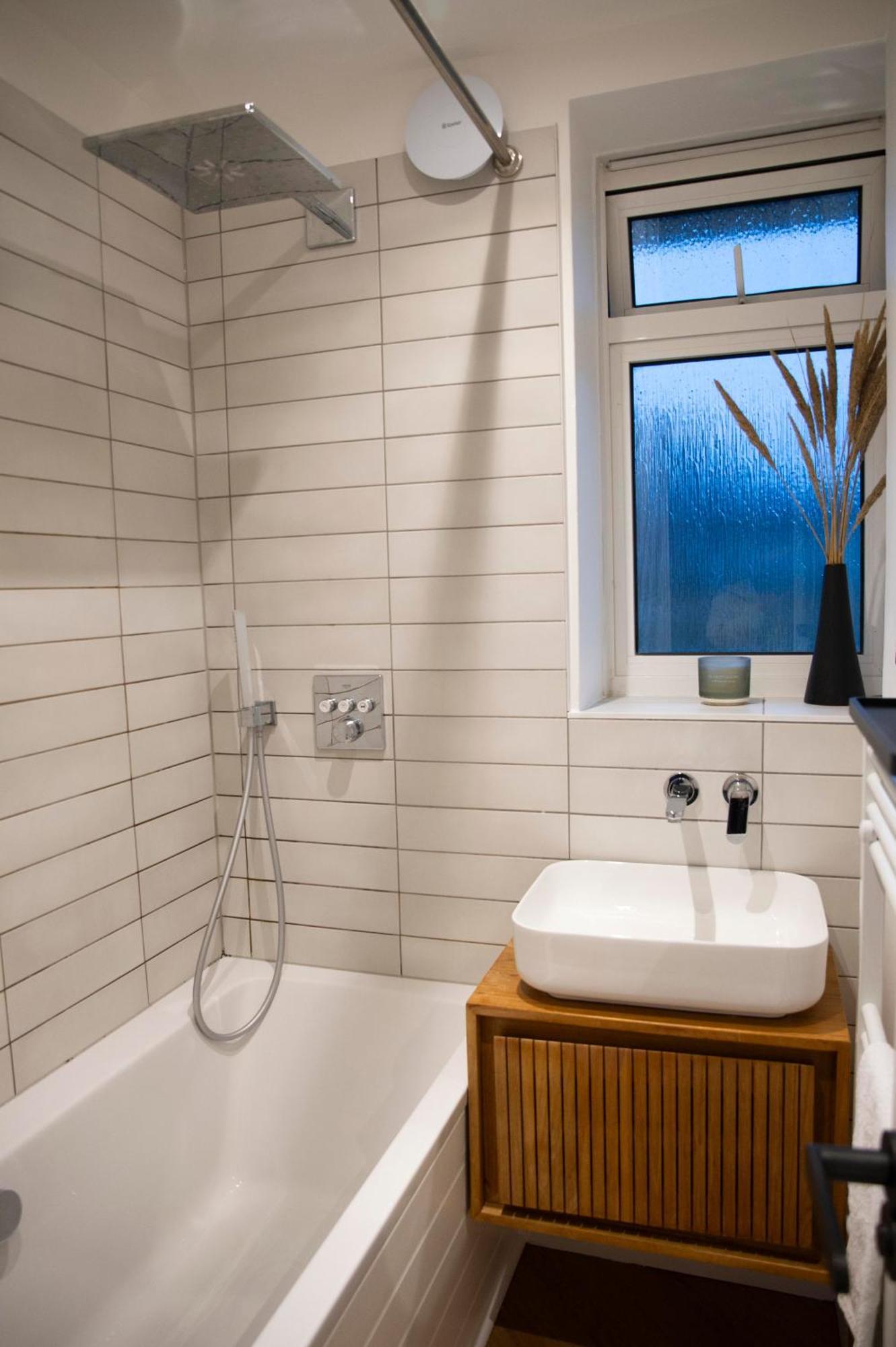 Sunny, Cosy And Central Near Eye Apartment *