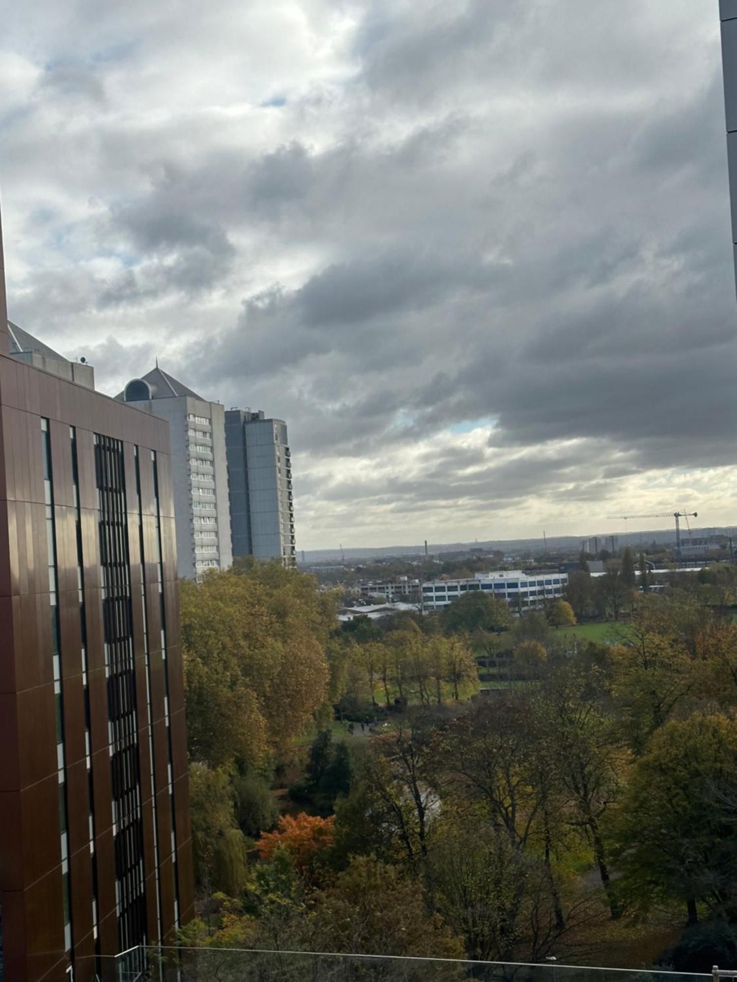 Apartamento Chic 2-bedroom With Stunning Views In Londres