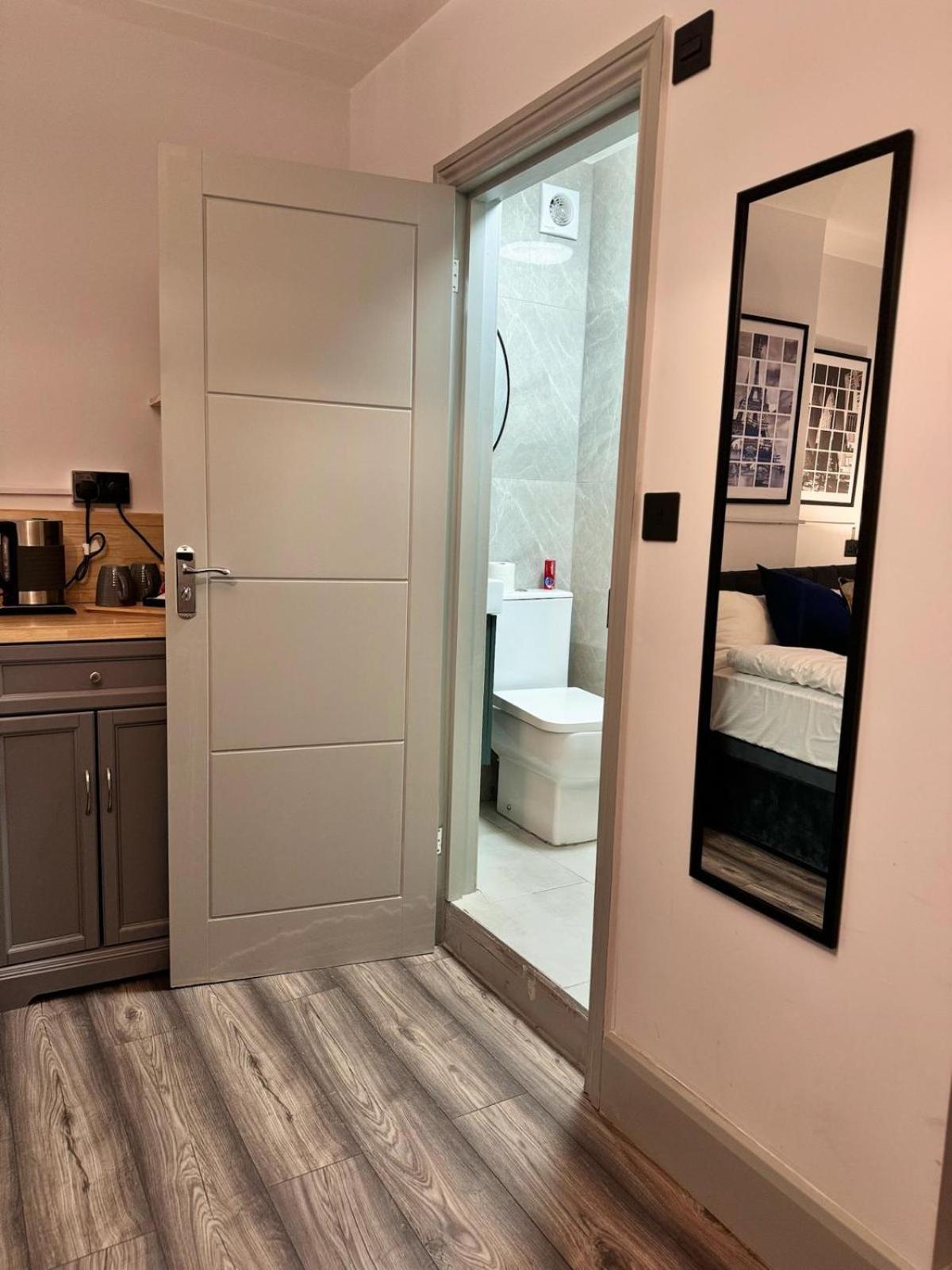 Camden Luxury Flats And En-suit Apartment *