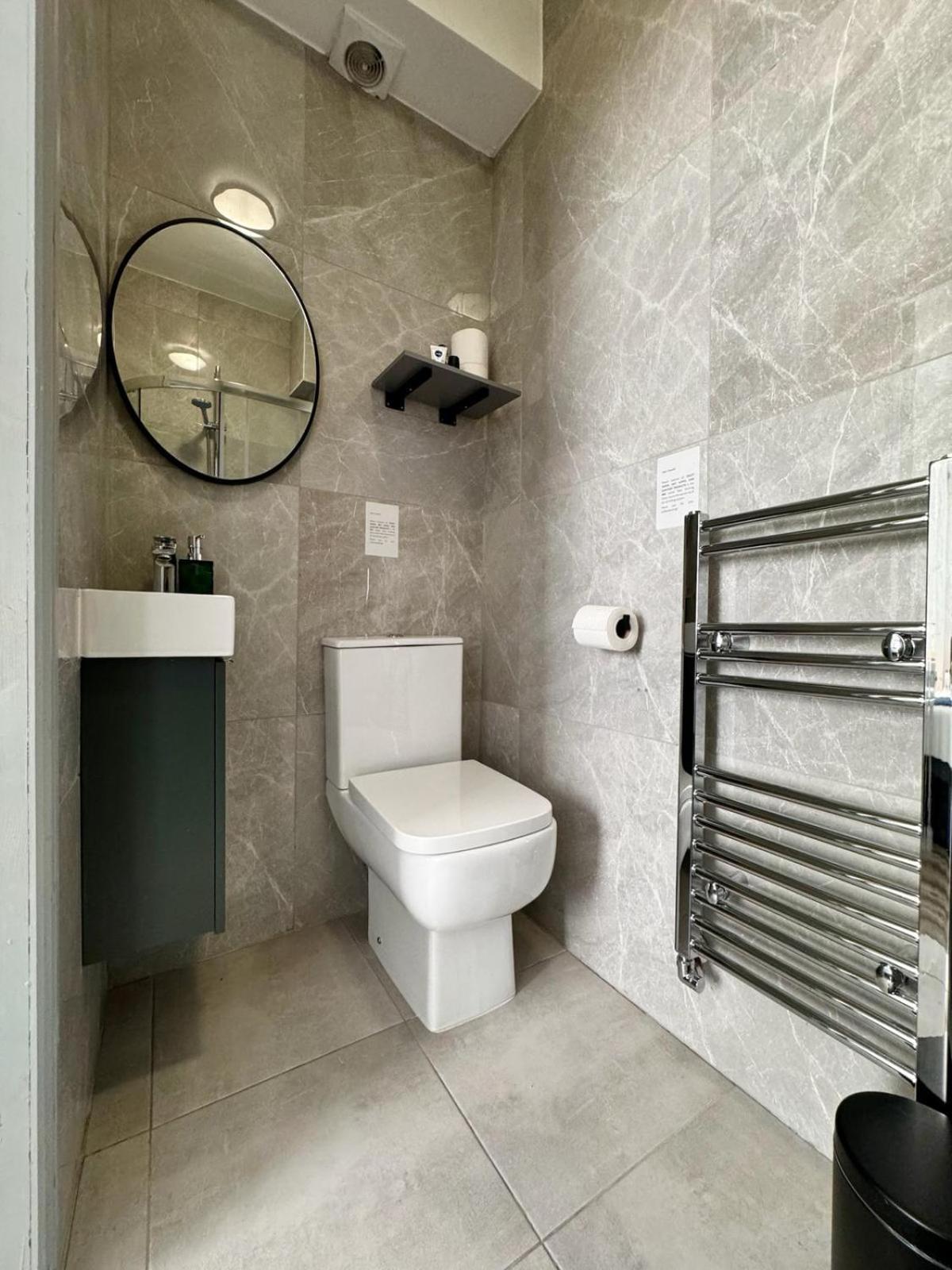 Camden Luxury Flats And En-suit