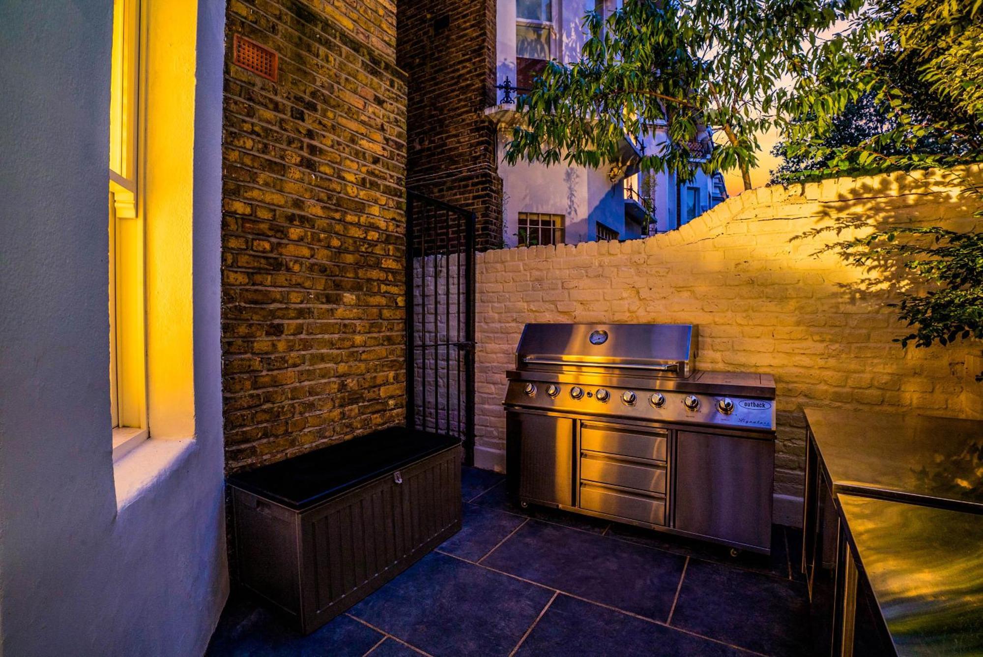 Stunning Chelsea Garden Apartment London