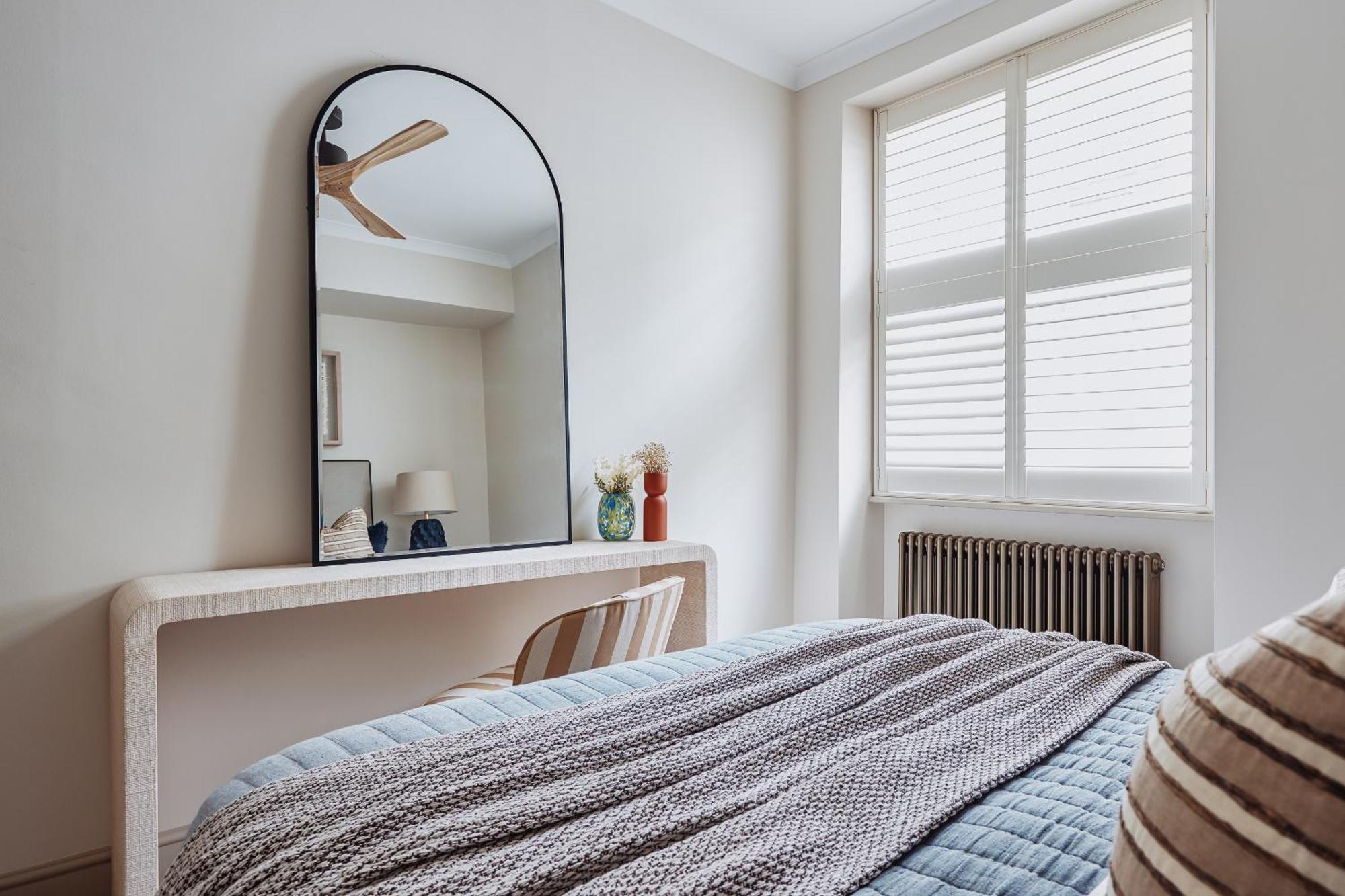 Stunning Chelsea Garden Apartment