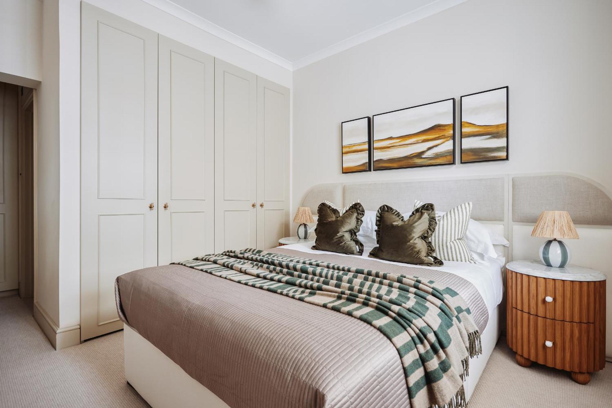 Stunning Chelsea Garden Apartment London