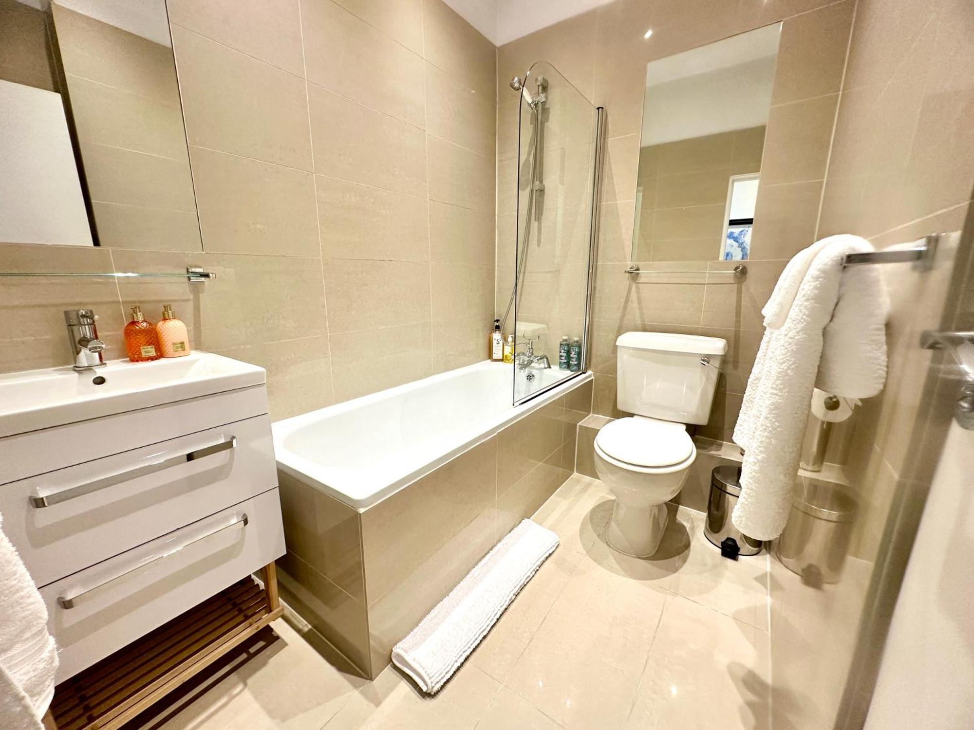Elegant London Apartment London